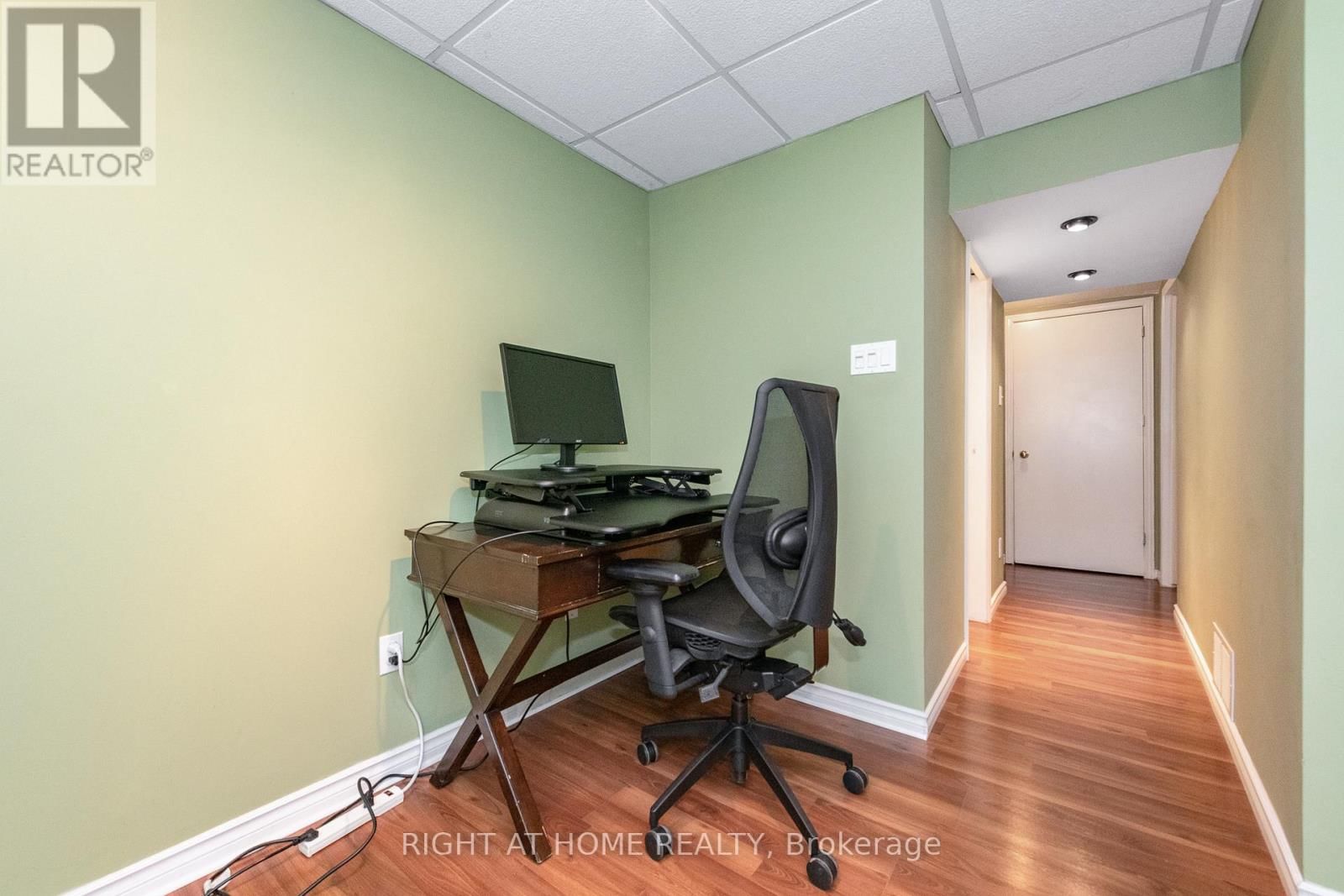 2034 P AVENUE Image 26