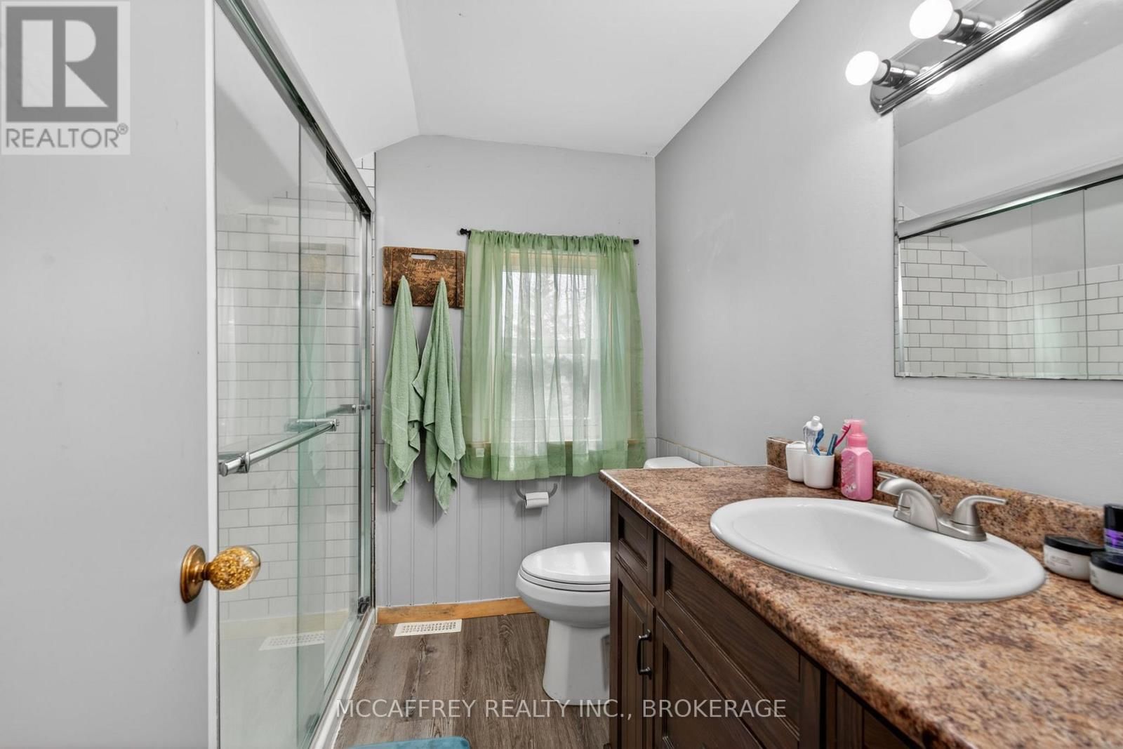 5 RAILWAY STREET Image 15