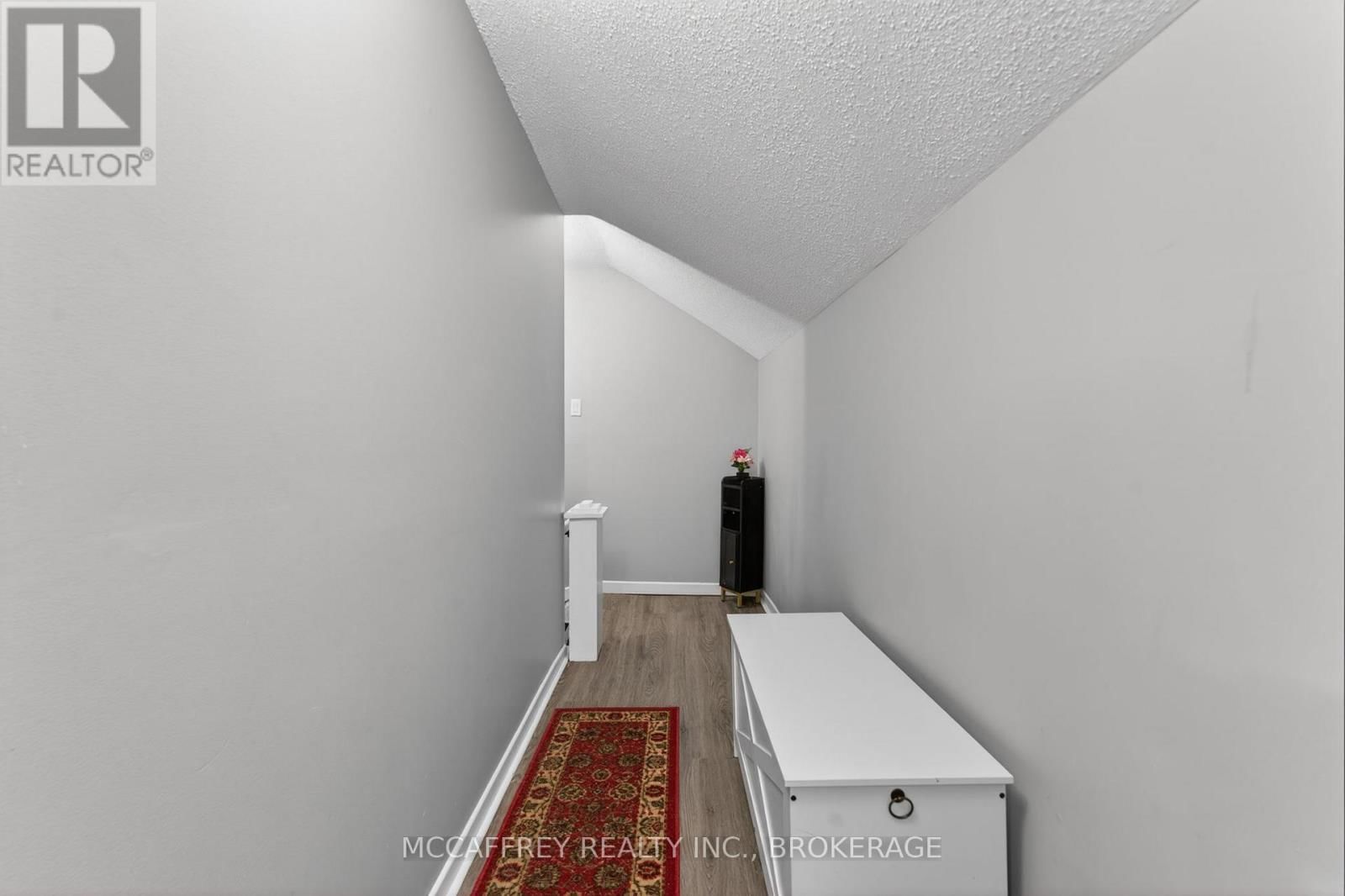 5 RAILWAY STREET Image 18