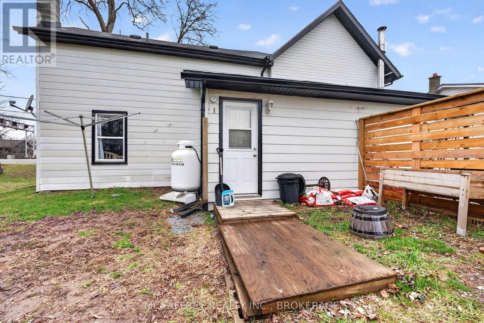 5 RAILWAY STREET Image 21