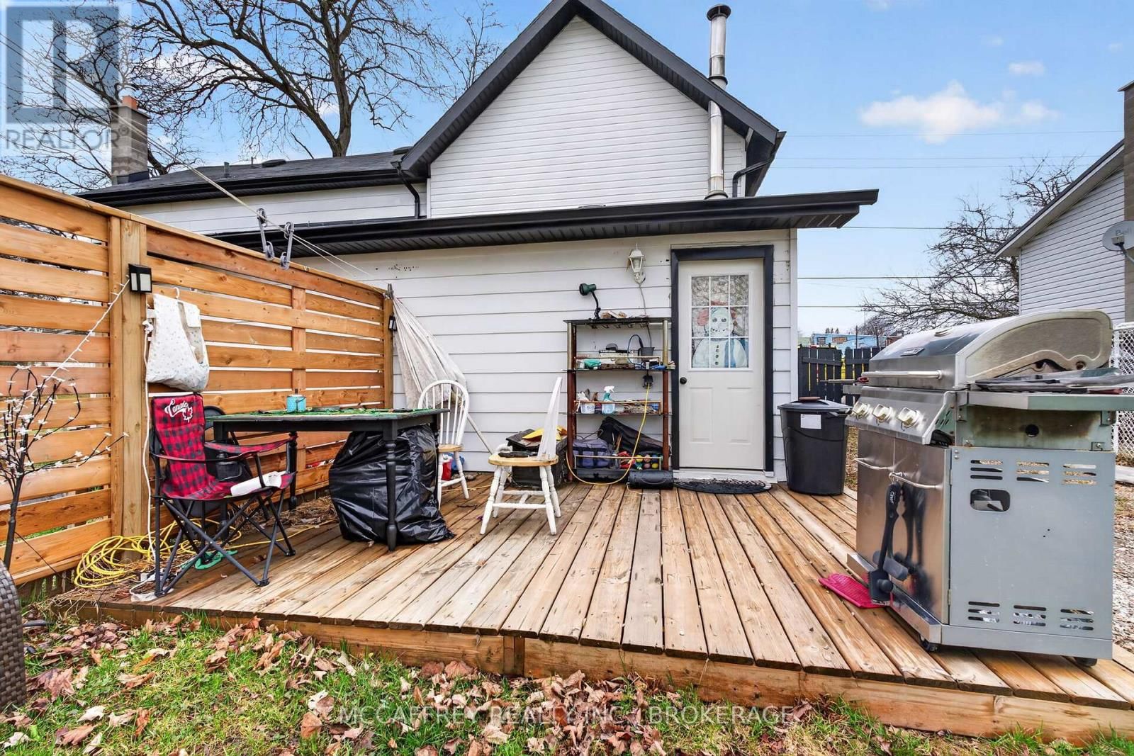 5 RAILWAY STREET Image 26