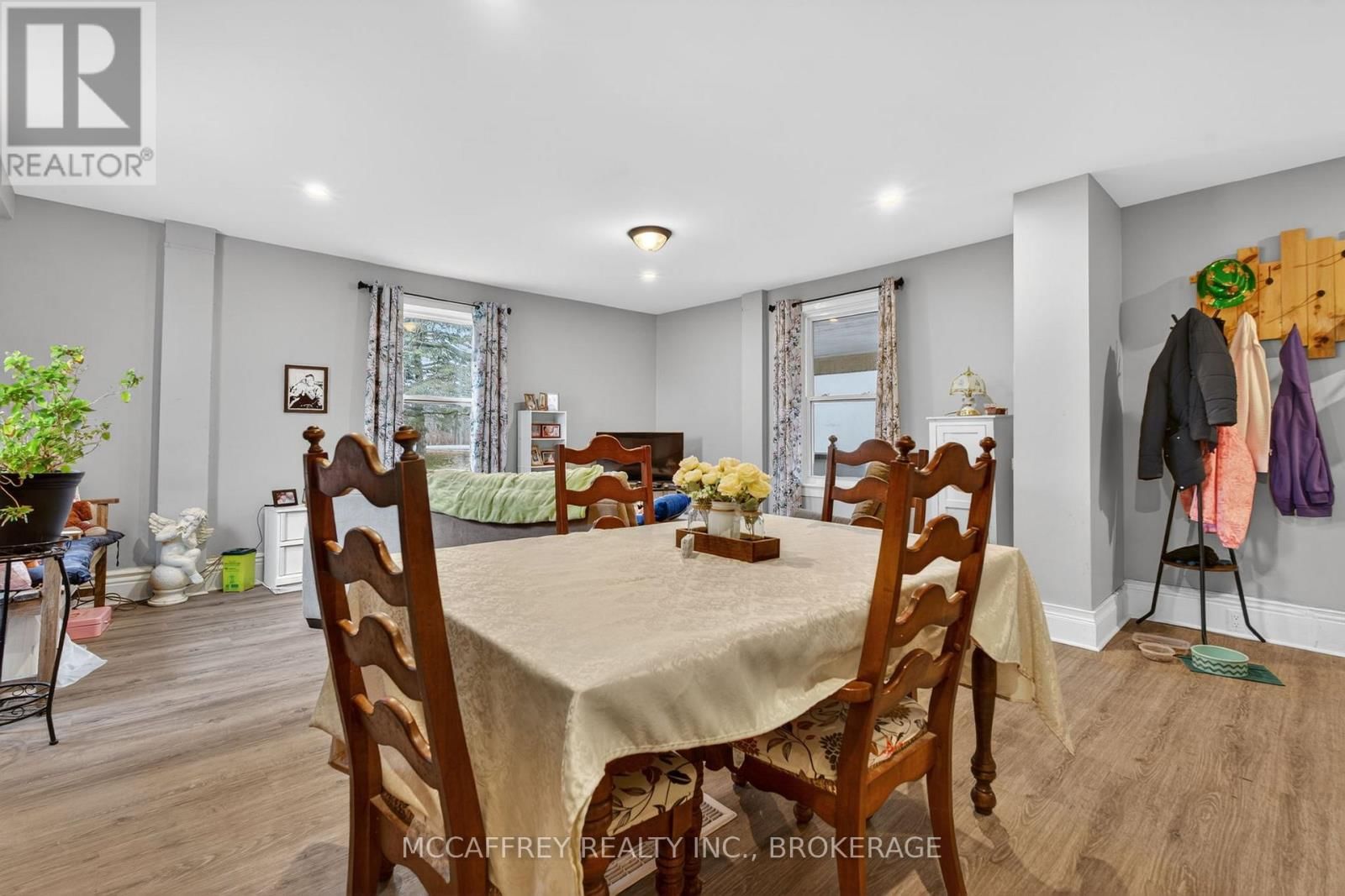 5 RAILWAY STREET Image 6