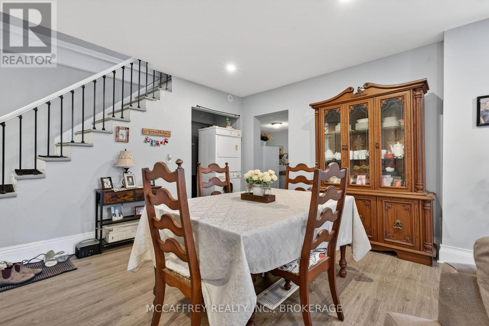 5 RAILWAY STREET Image 9