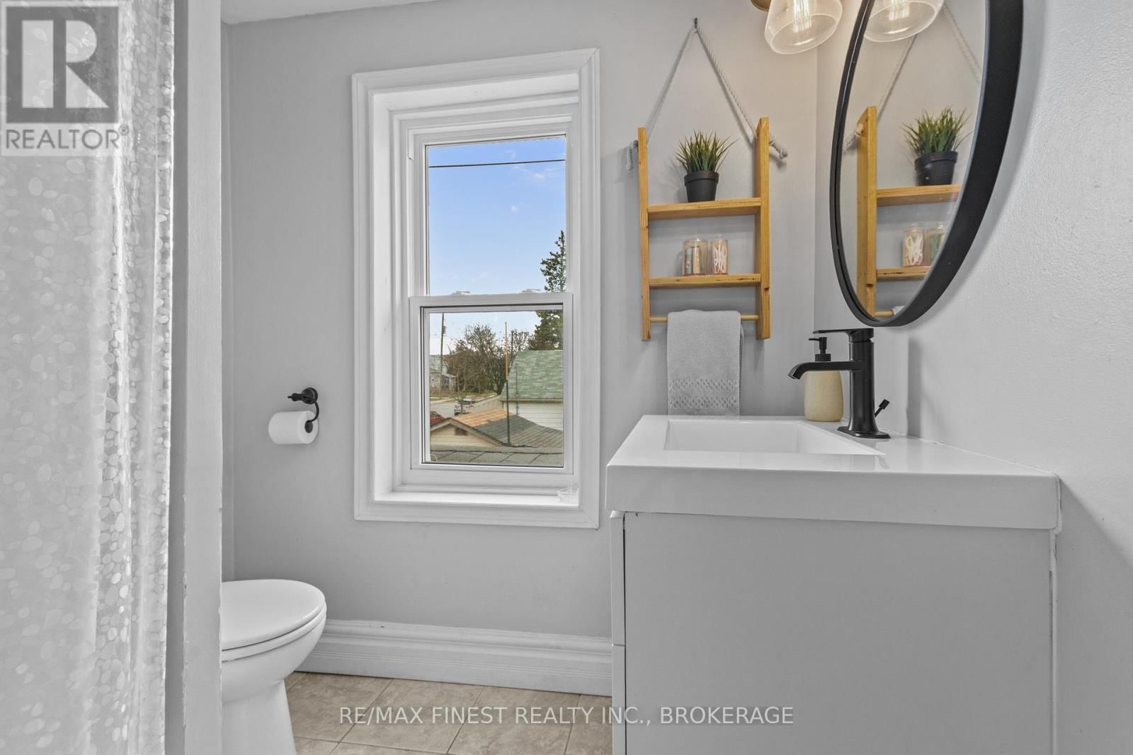 205 CONCESSION STREET Image 16