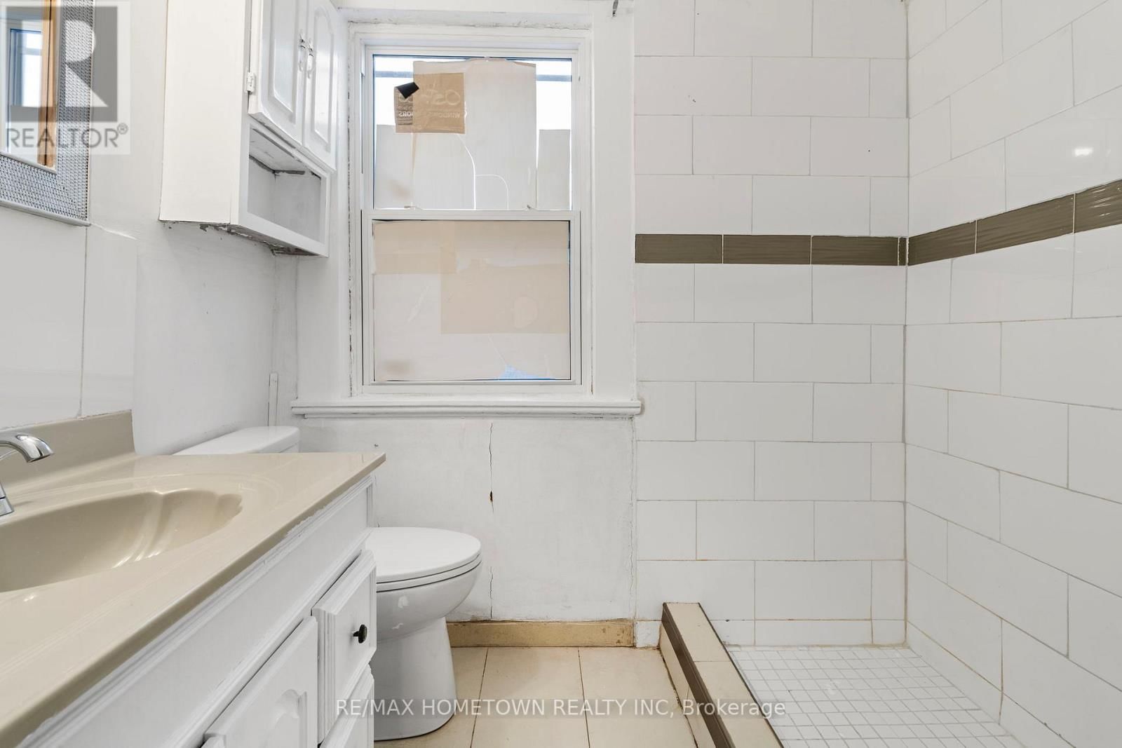 93 PERTH STREET Image 11