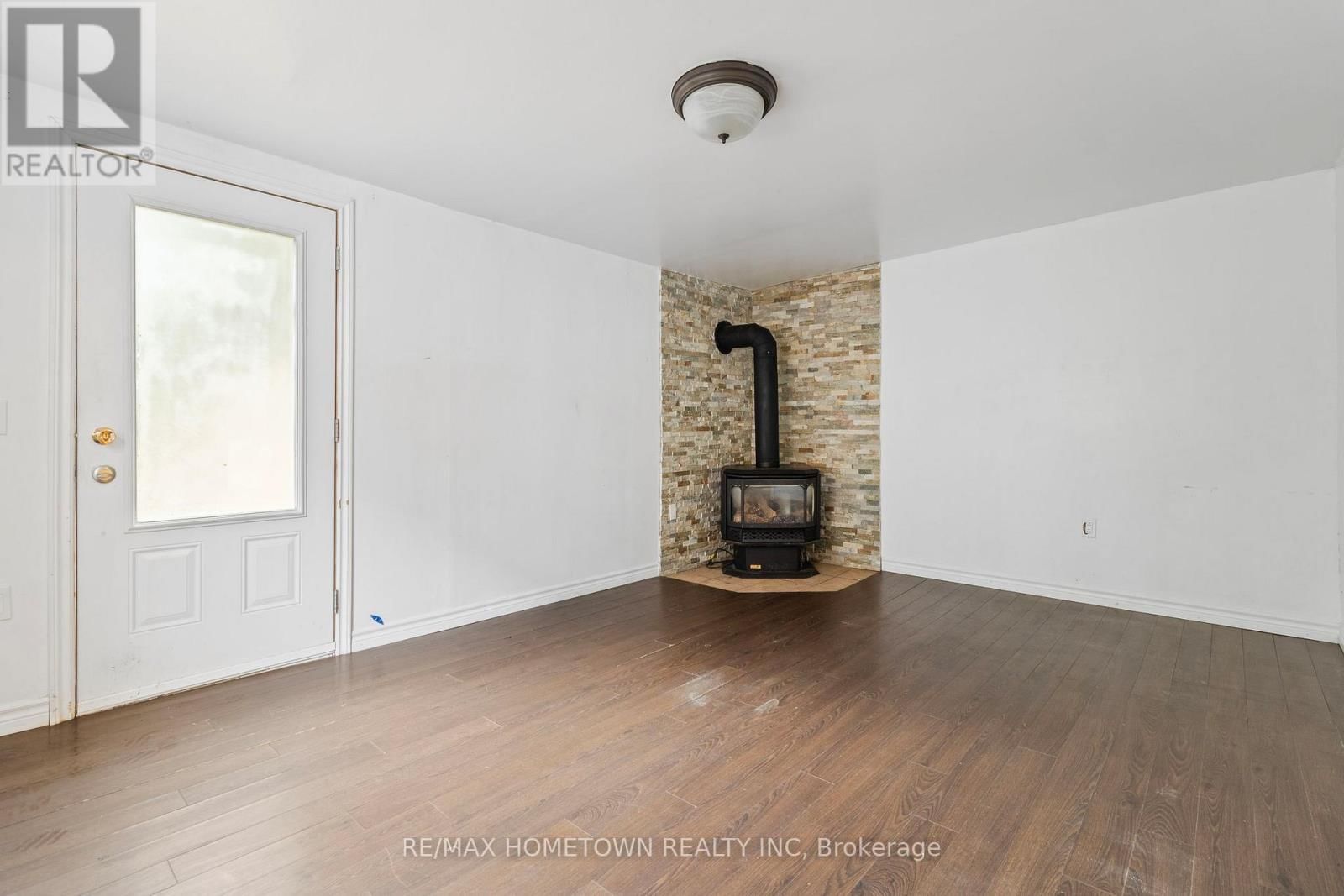 93 PERTH STREET Image 3