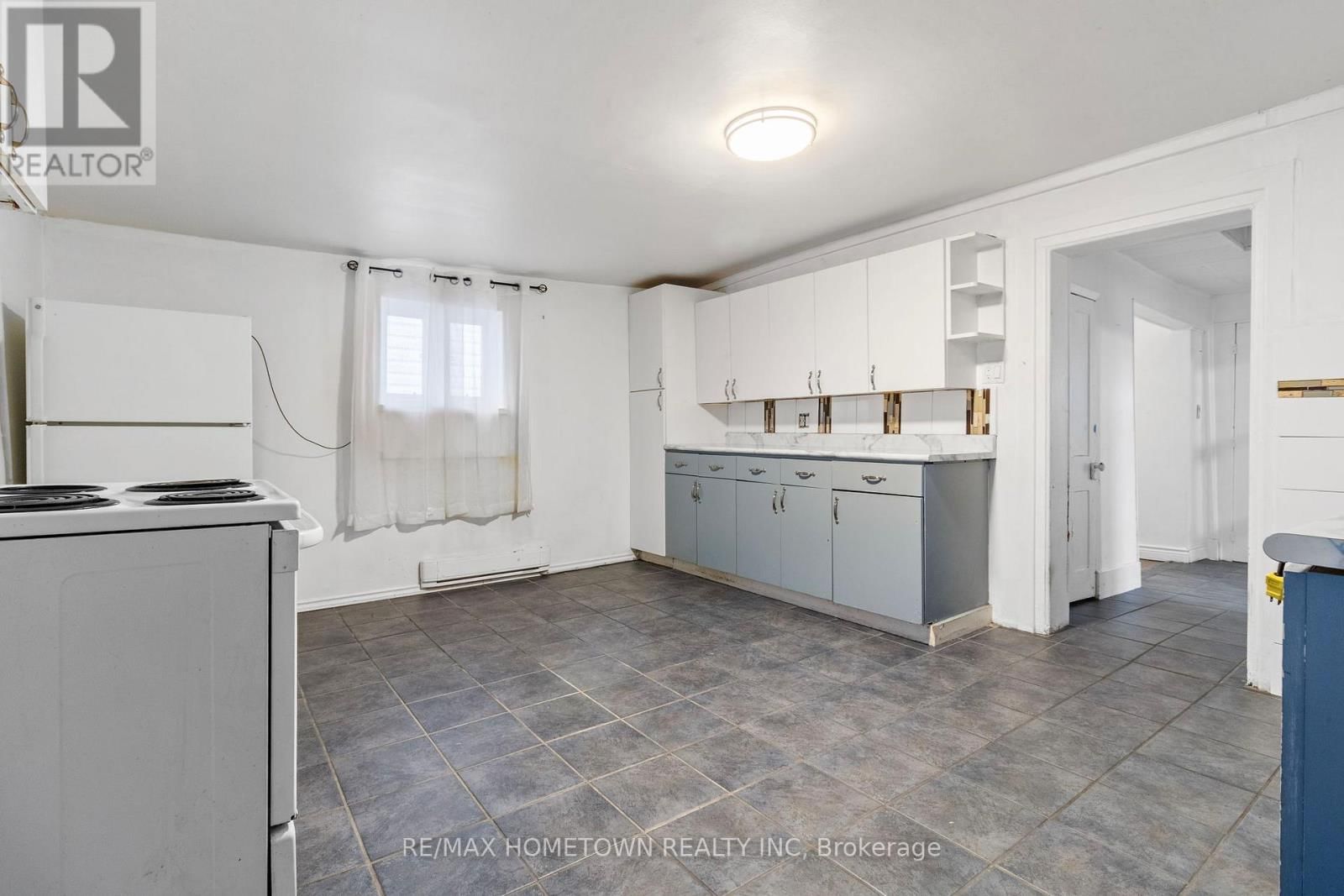 93 PERTH STREET Image 7