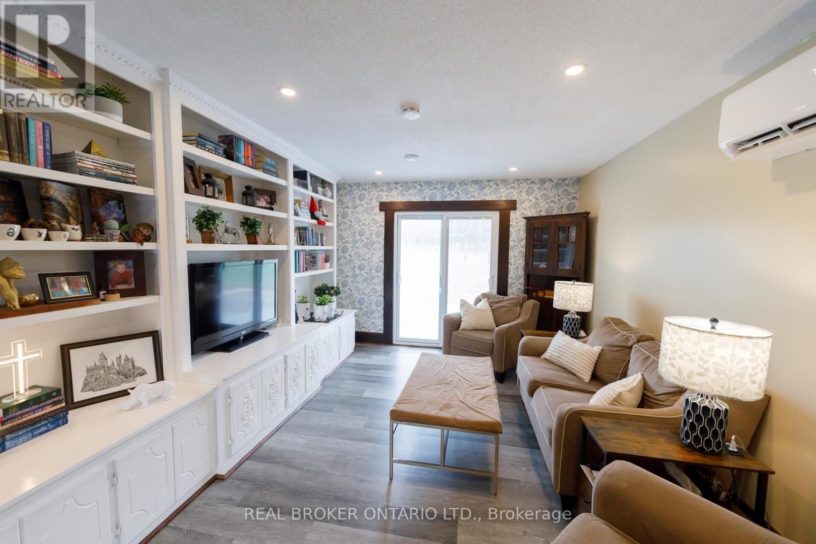 174 COUNTY 1 ROAD Image 11