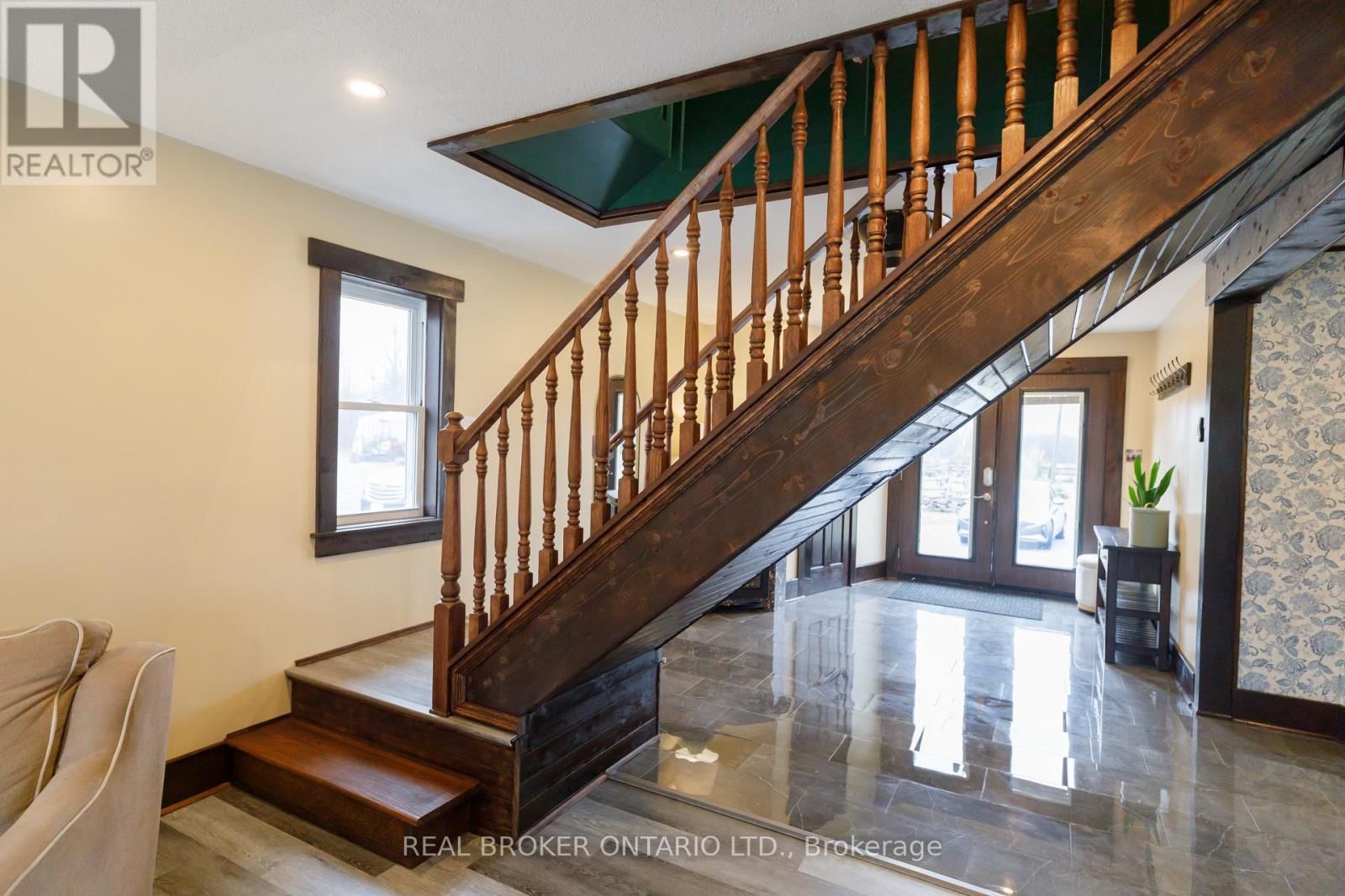 174 COUNTY 1 ROAD Image 14