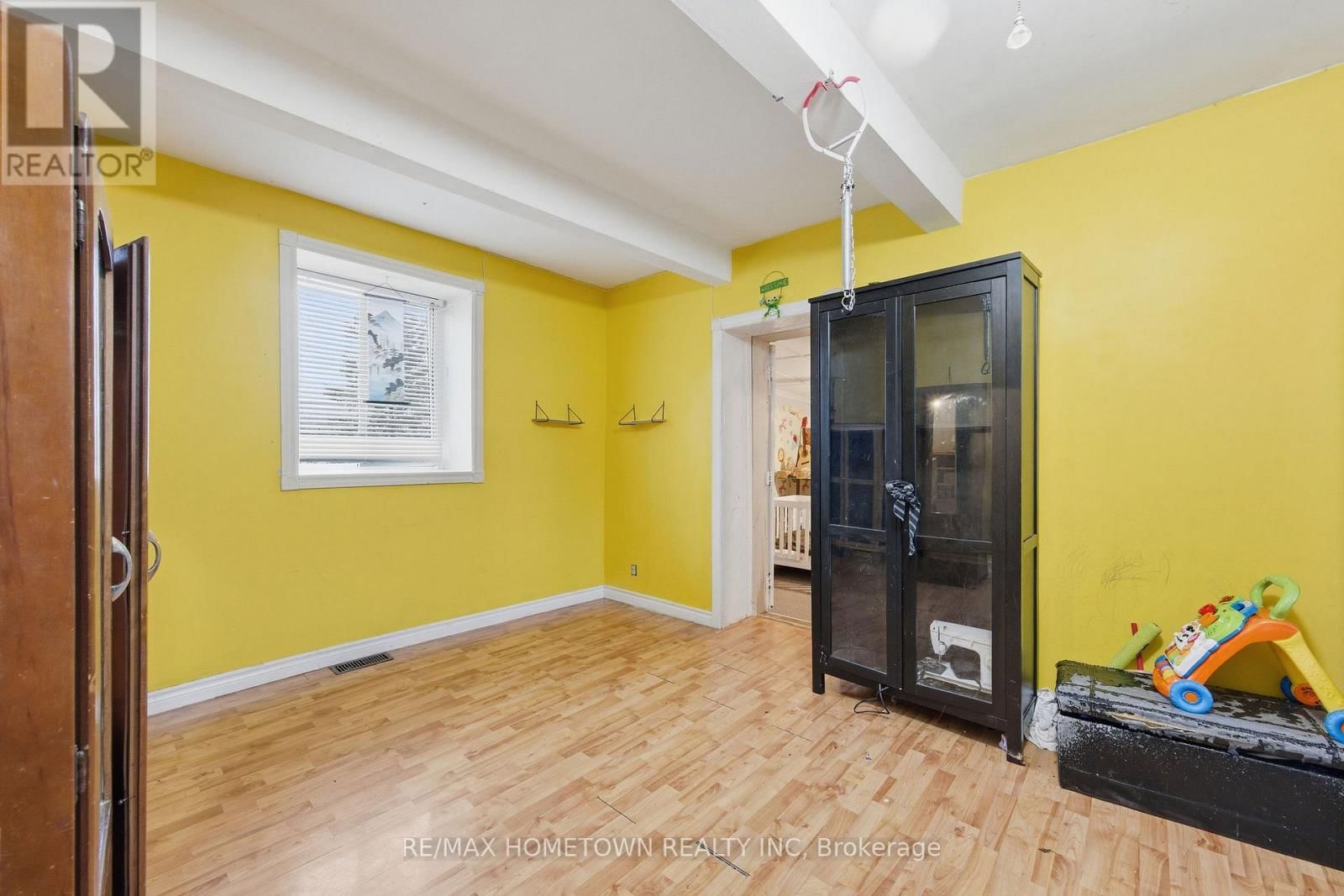 49 ADDISON ROAD Image 13