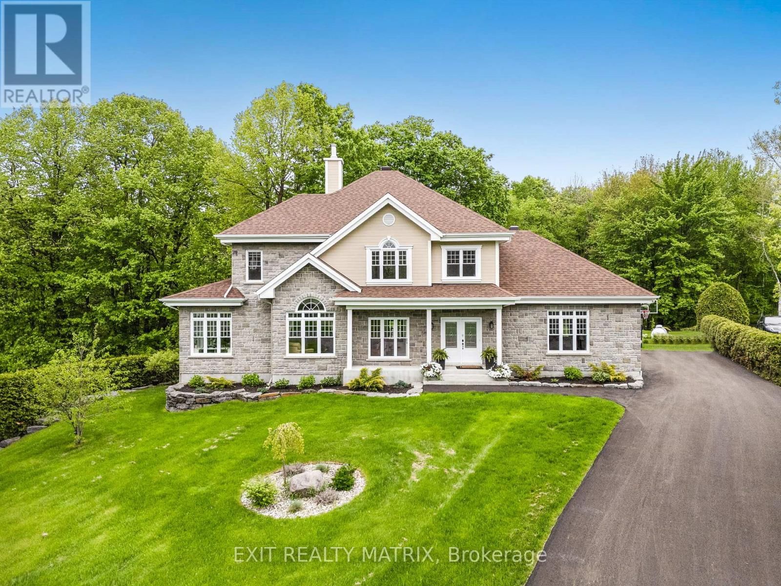 5 - 64 RADSTOCK LANE Image 1