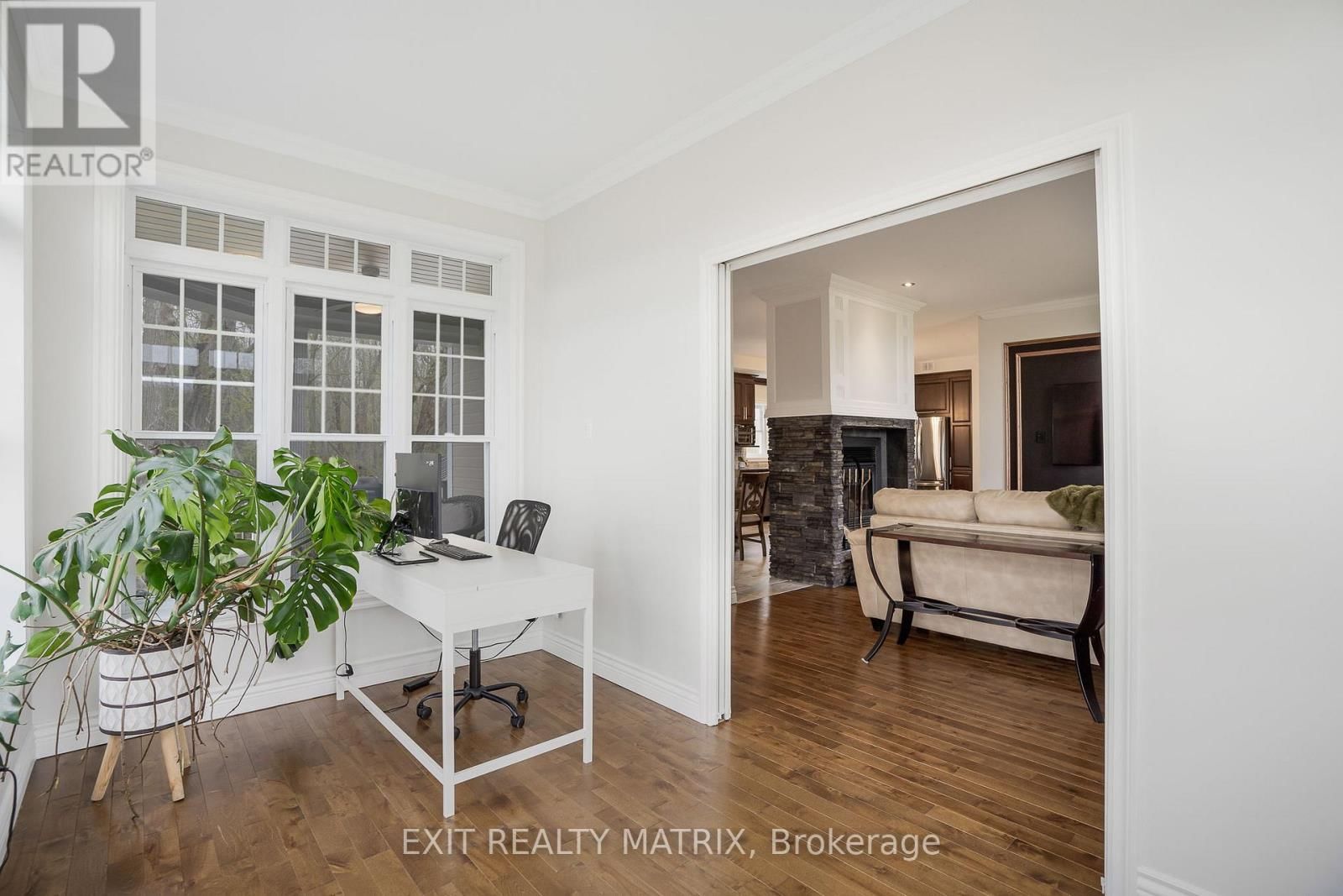 5 - 64 RADSTOCK LANE Image 29