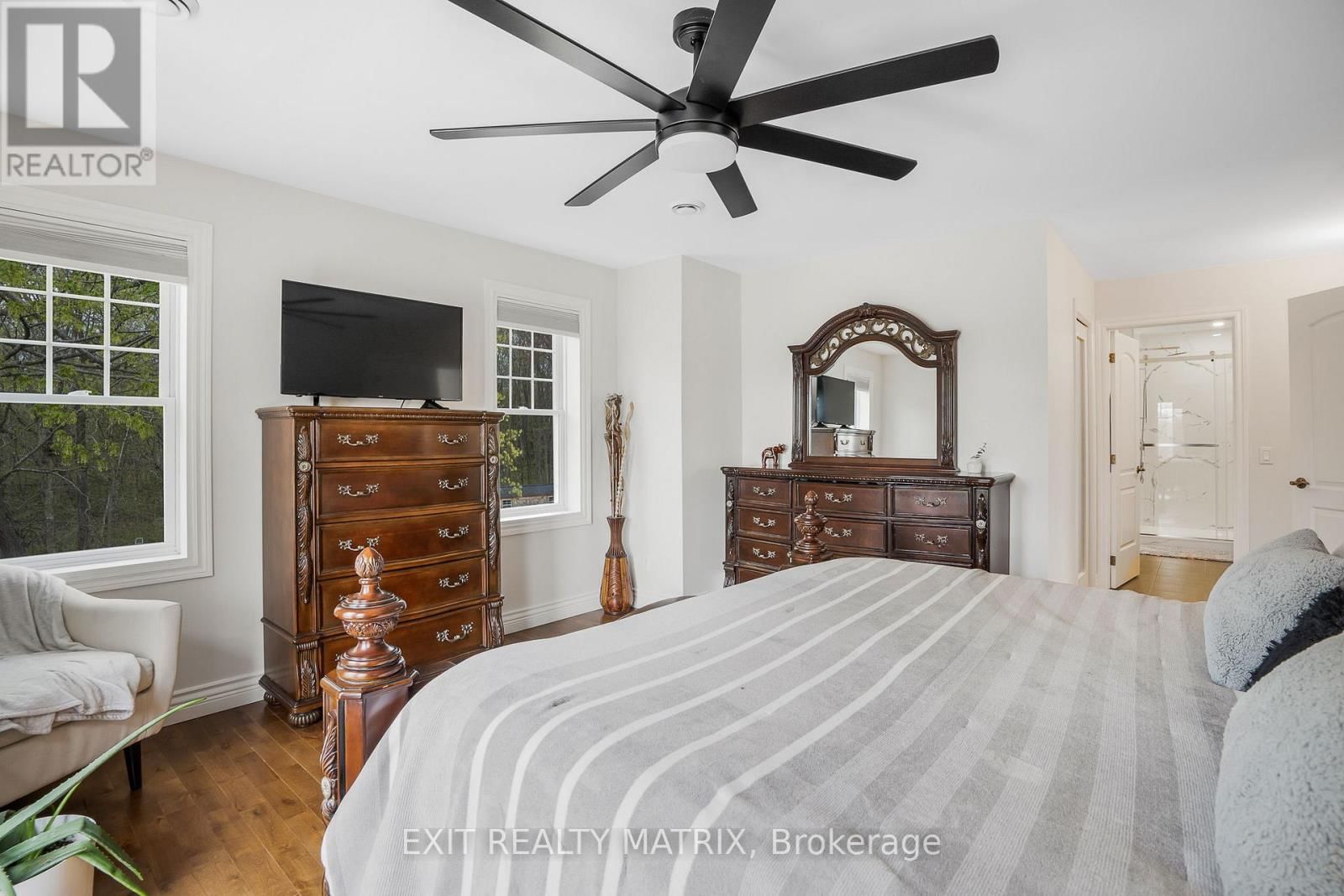 5 - 64 RADSTOCK LANE Image 33