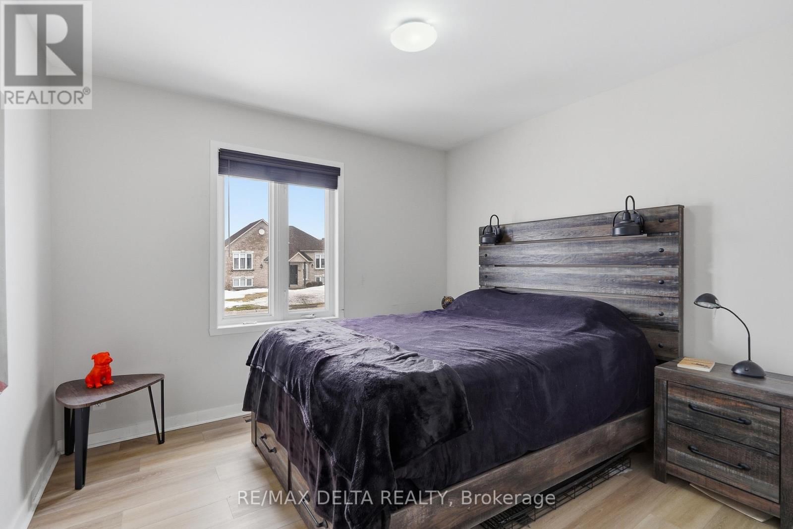 60 RICHARD STREET Image 18