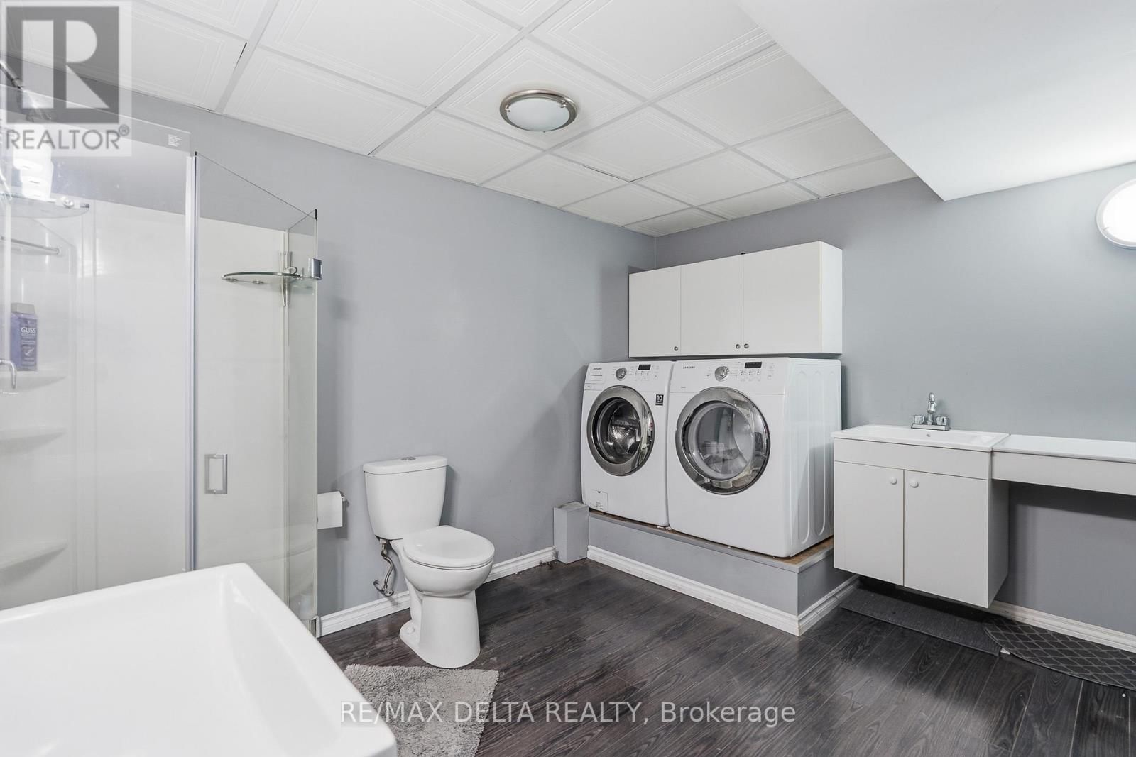 60 RICHARD STREET Image 22