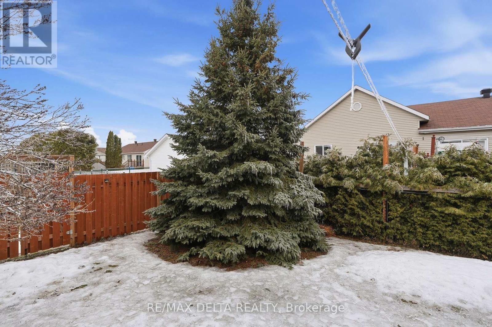 60 RICHARD STREET Image 27