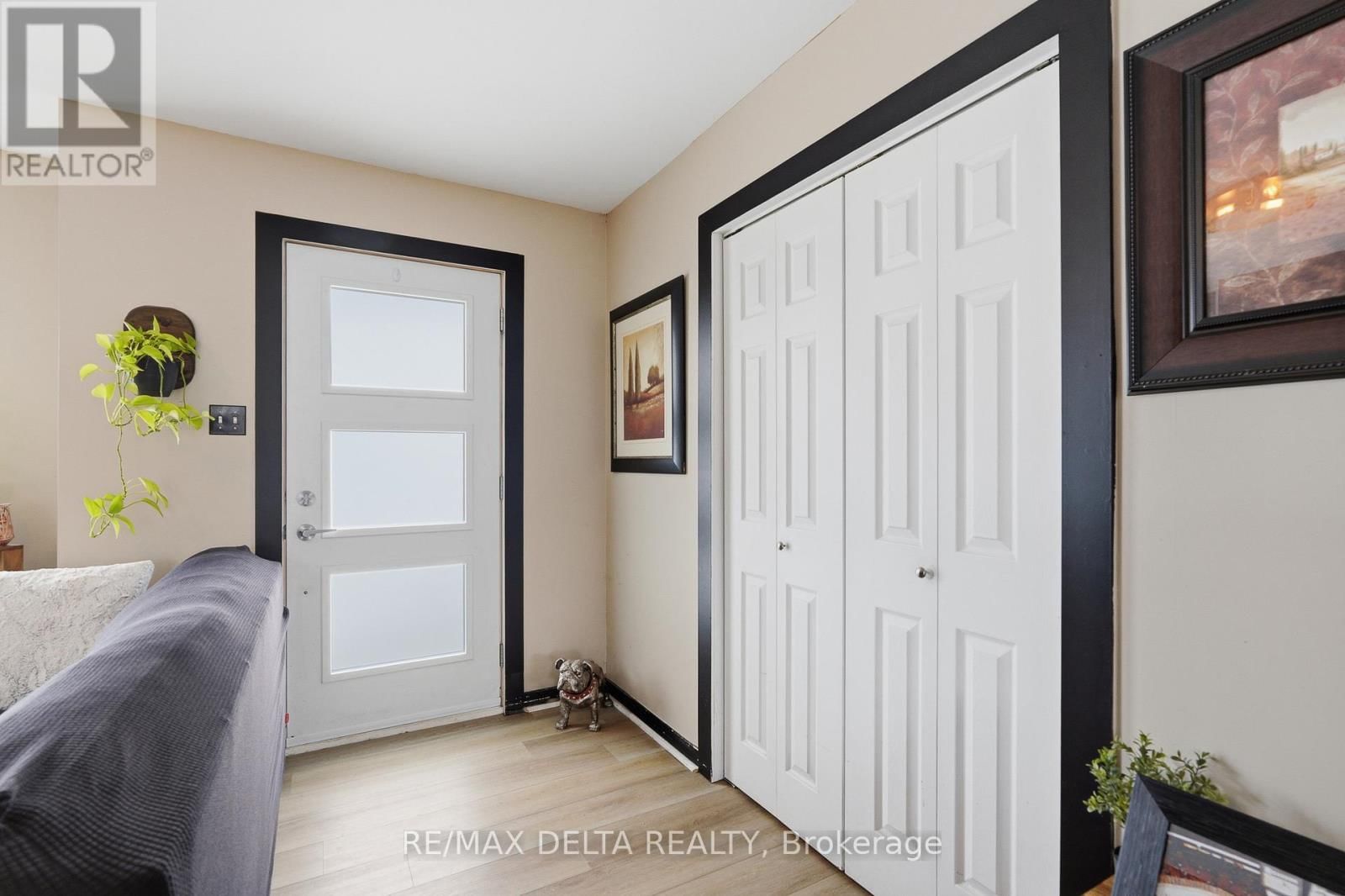 60 RICHARD STREET Image 3