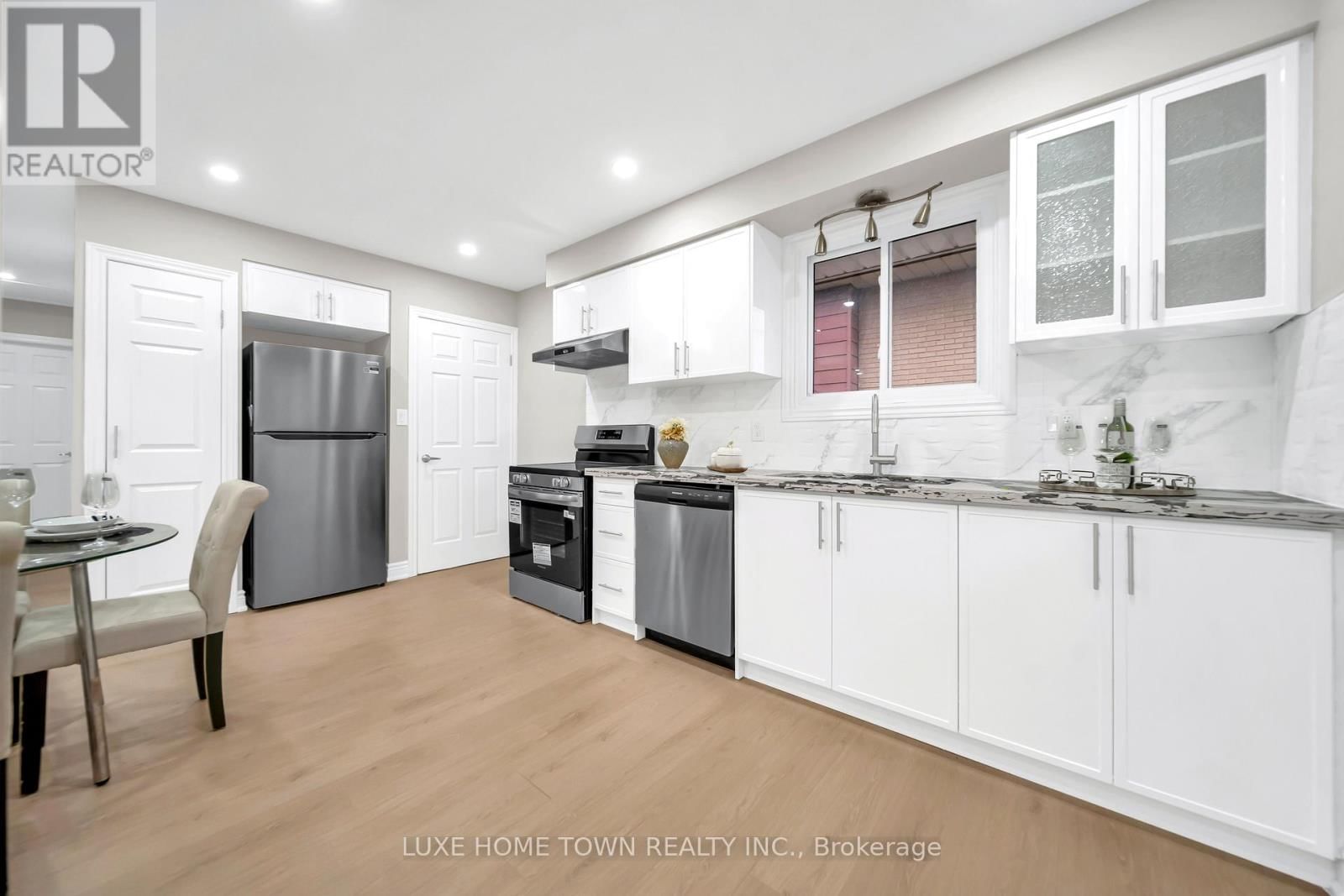 46 ELMWOOD AVENUE Image 12