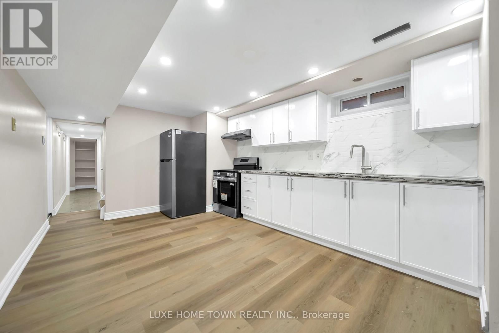 46 ELMWOOD AVENUE Image 29