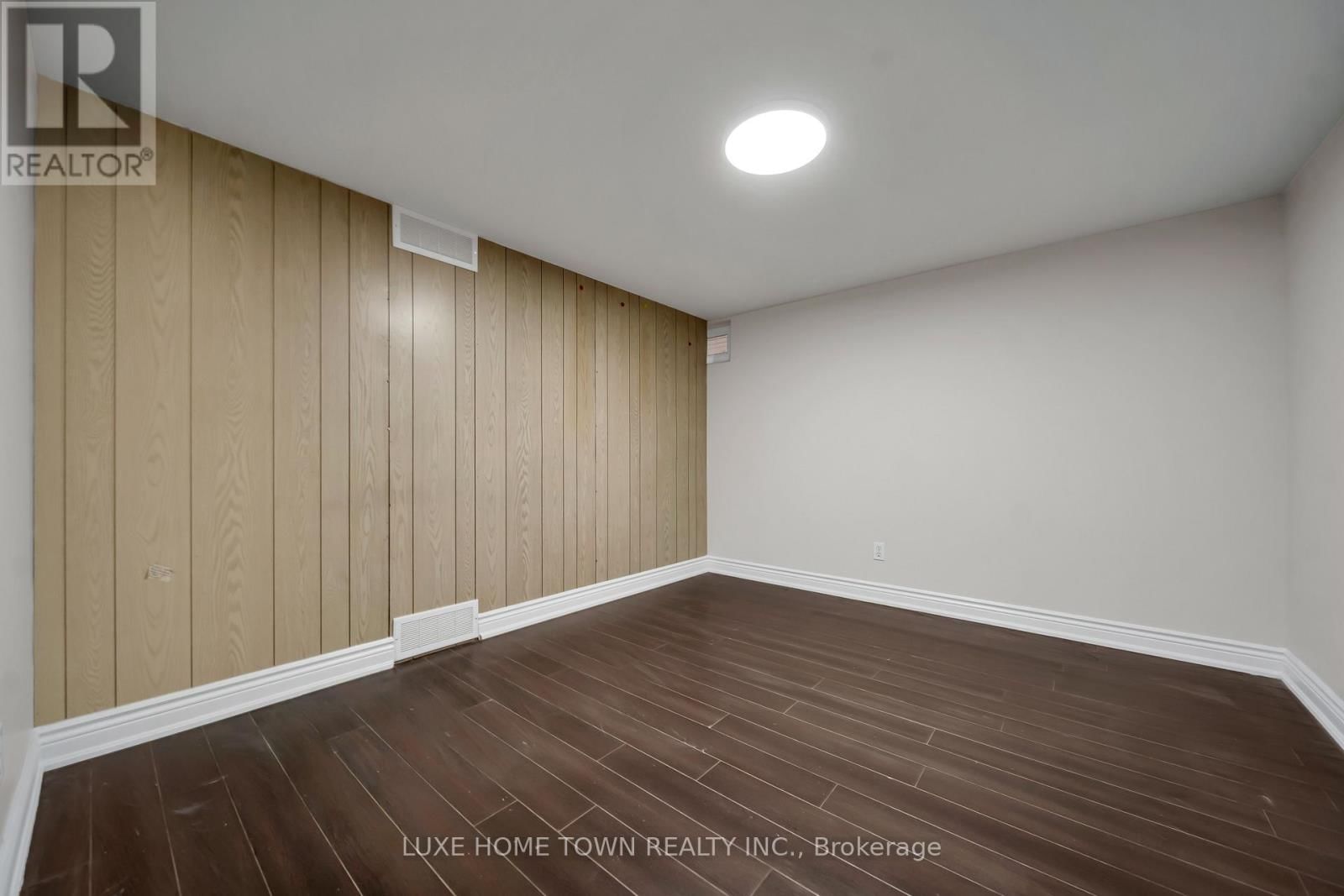 46 ELMWOOD AVENUE Image 32