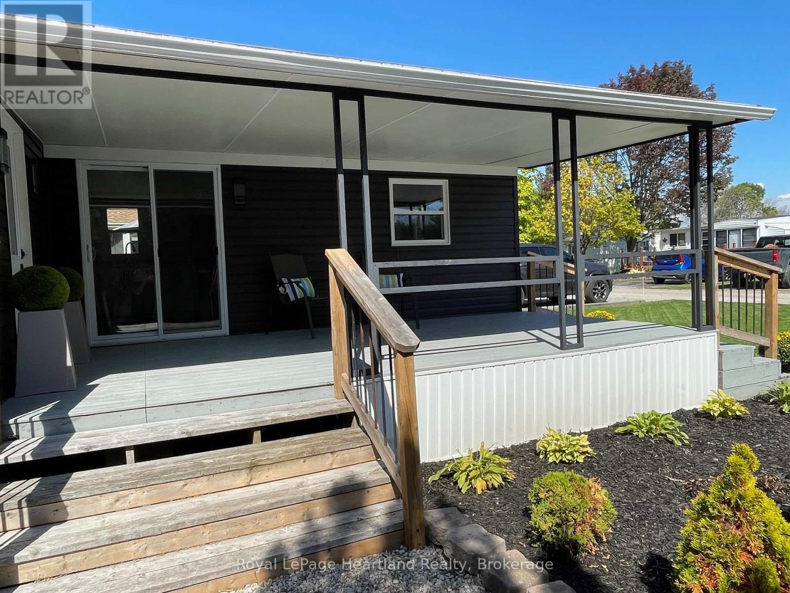 77719 BLUEWATER HIGHWAY Image 18