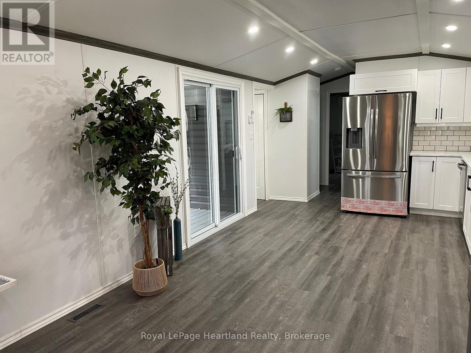 77719 BLUEWATER HIGHWAY Image 7