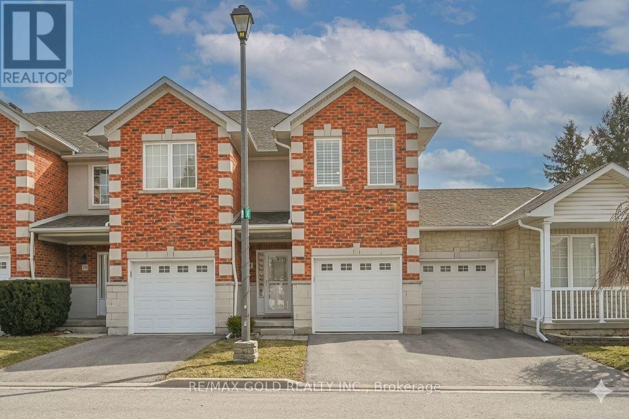 9 - 81 VALRIDGE DRIVE Image 1