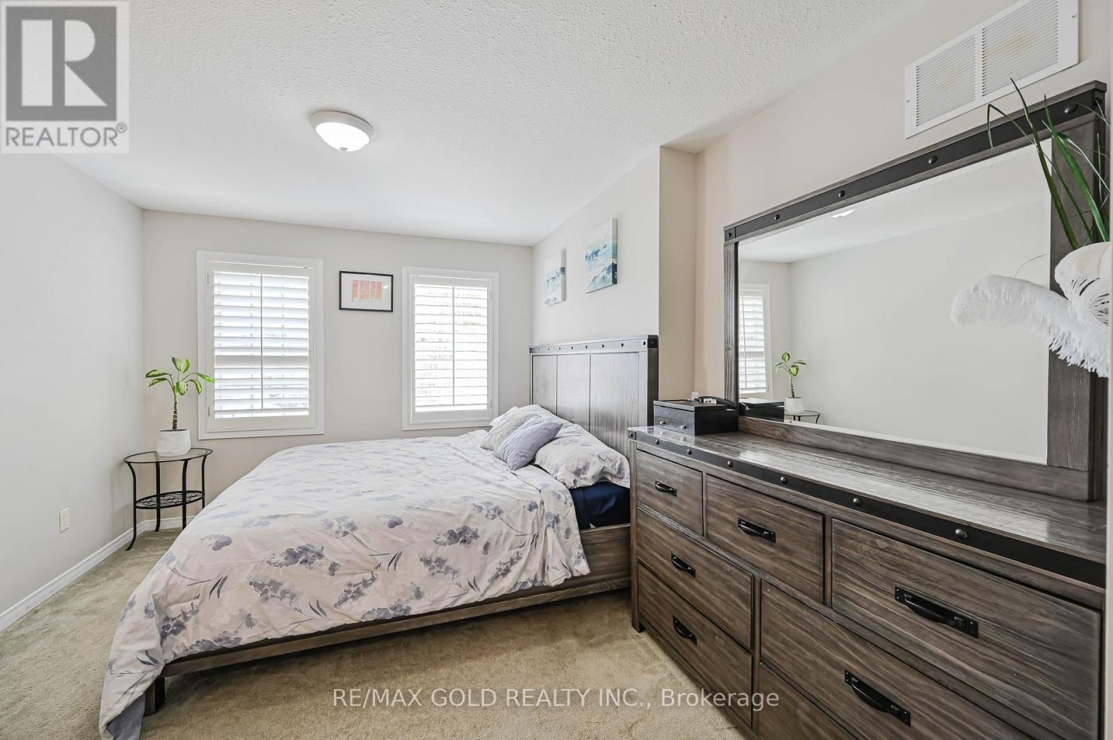 9 - 81 VALRIDGE DRIVE Image 22