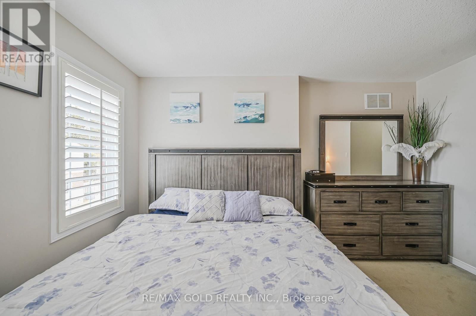 9 - 81 VALRIDGE DRIVE Image 23