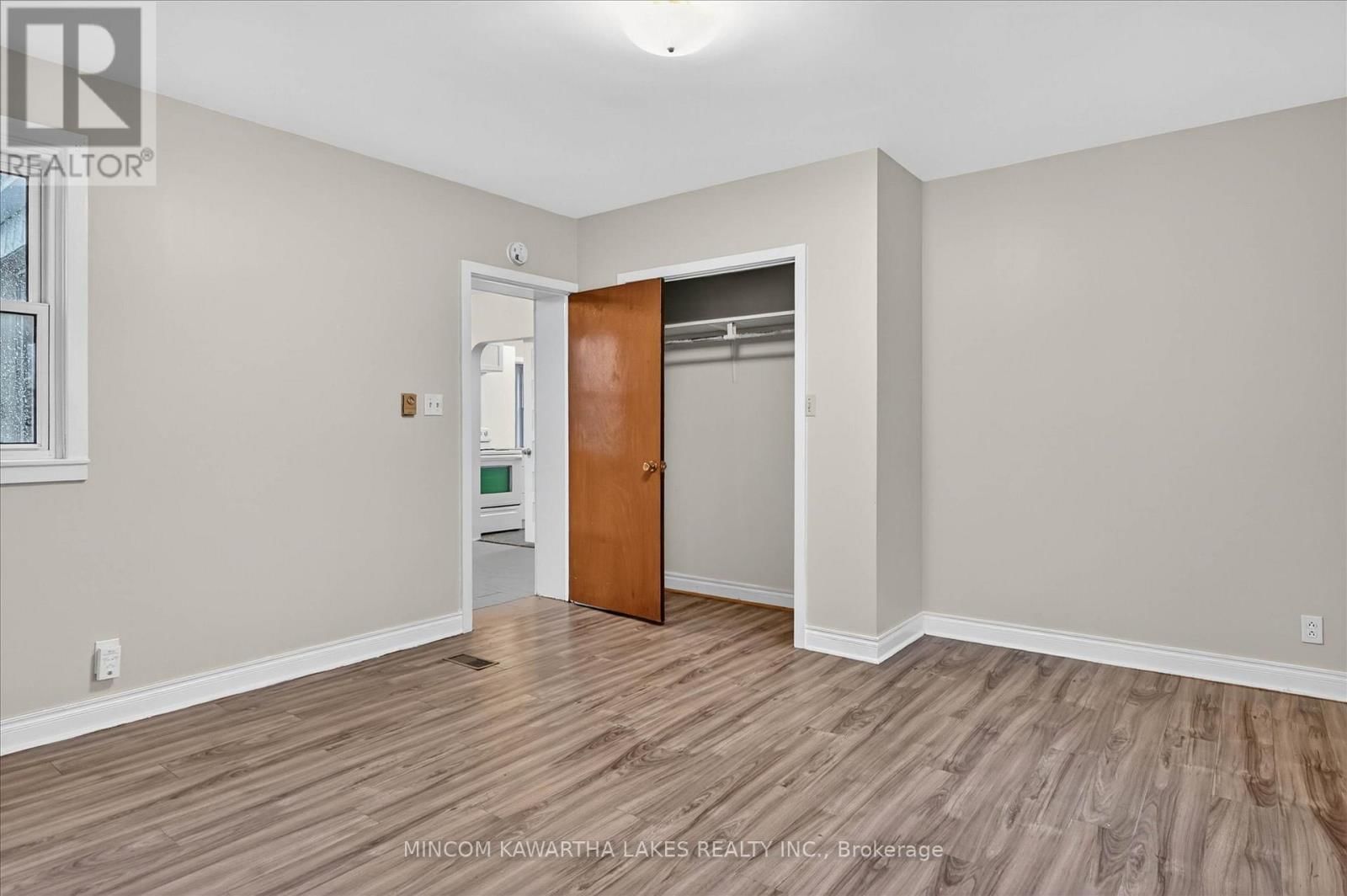 452 HAMILTON STREET Image 18