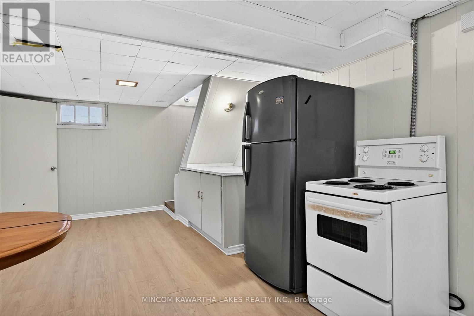 452 HAMILTON STREET Image 29