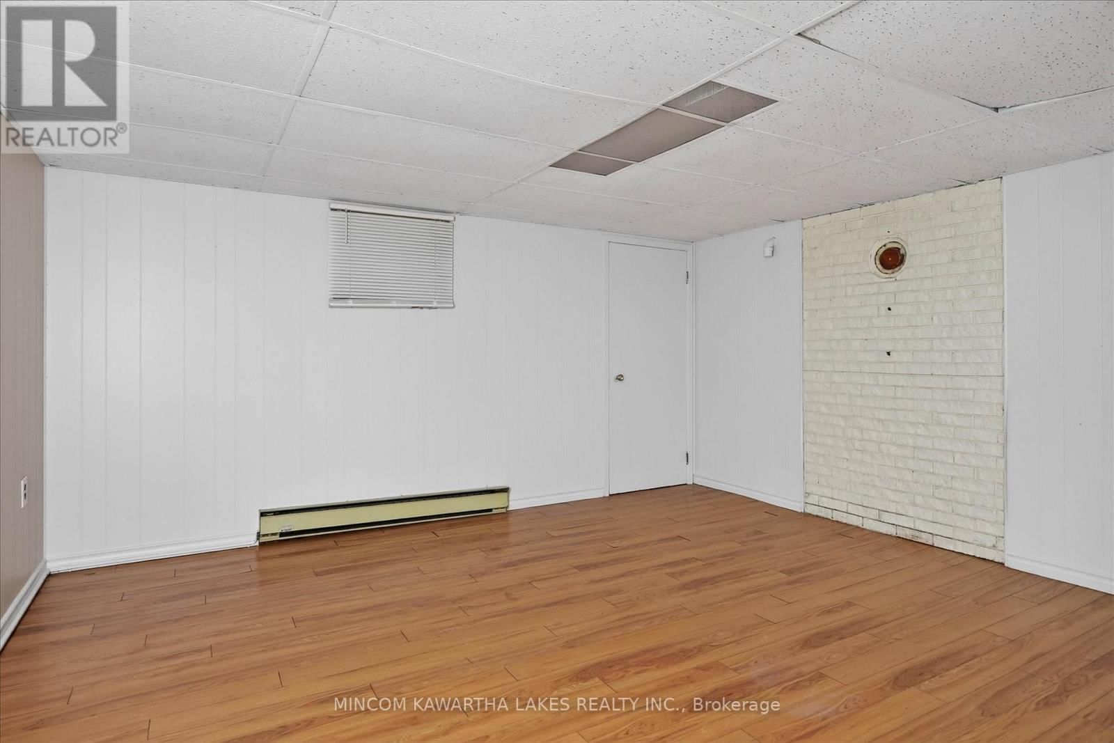 452 HAMILTON STREET Image 33