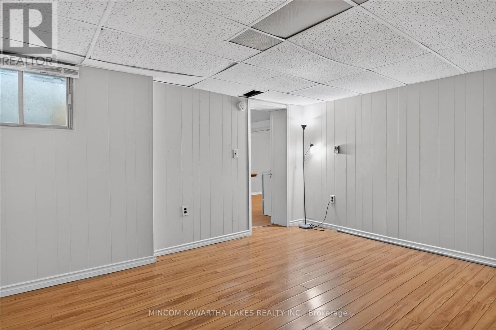 452 HAMILTON STREET Image 35