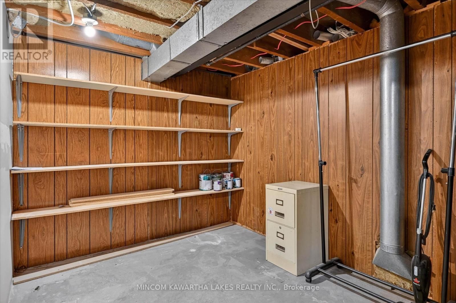 452 HAMILTON STREET Image 37