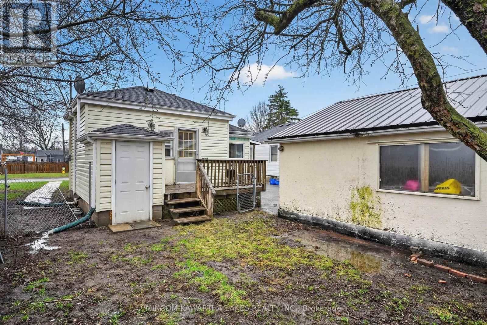 452 HAMILTON STREET Image 44