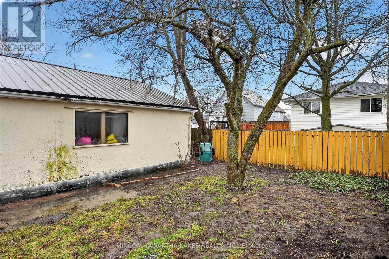 452 HAMILTON STREET Image 45