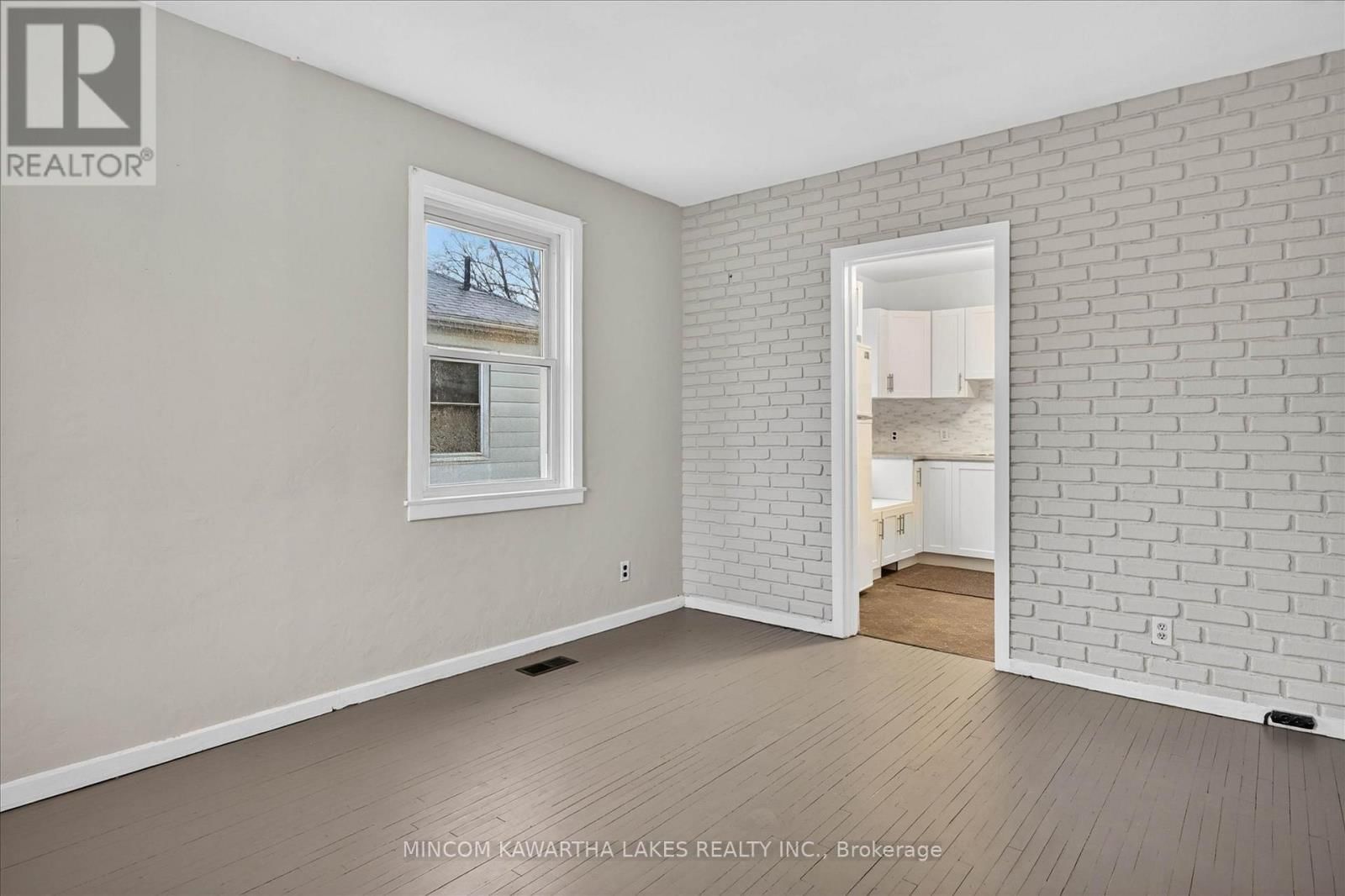 452 HAMILTON STREET Image 6