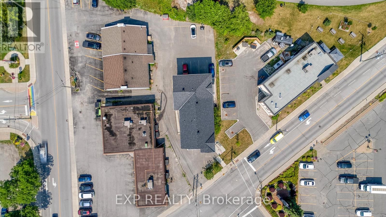 17 MOORE STREET Image 15