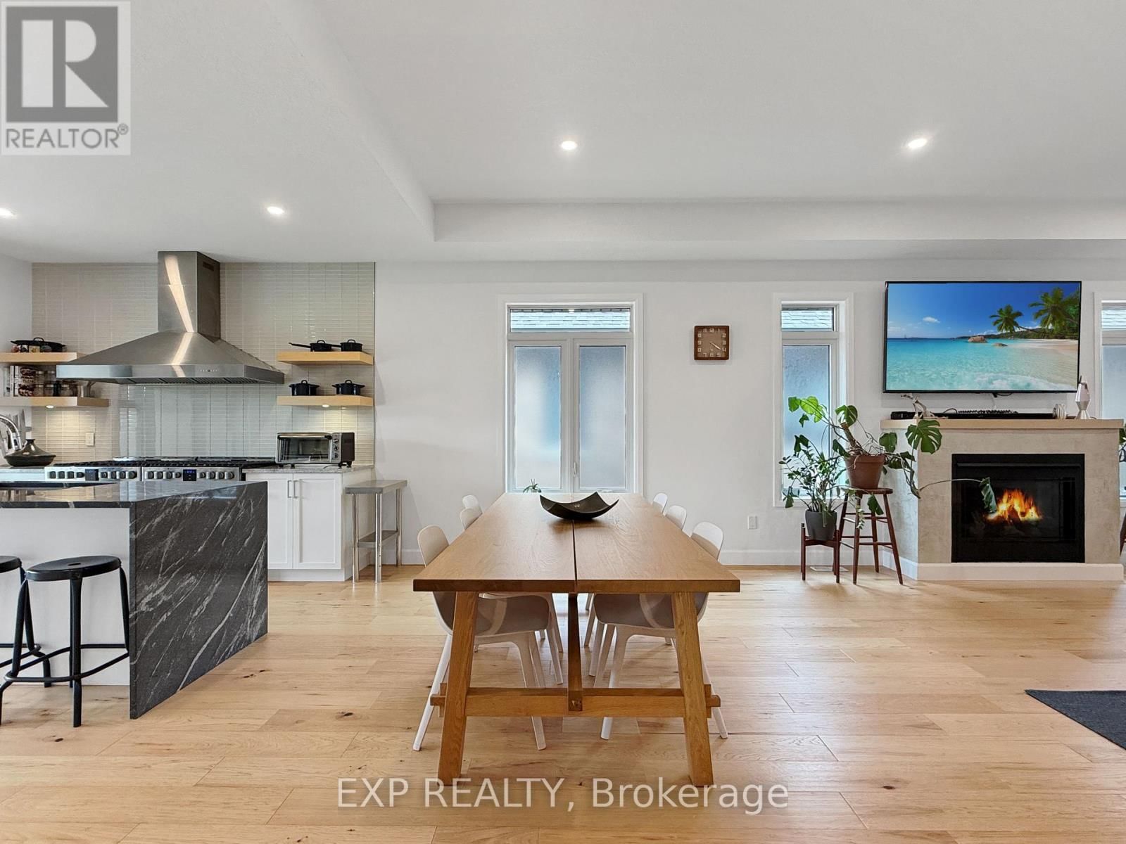 31 - 159 COLLINS WAY Image 10