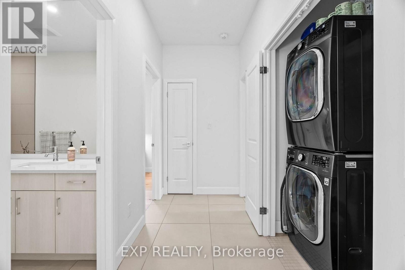 31 - 159 COLLINS WAY Image 20