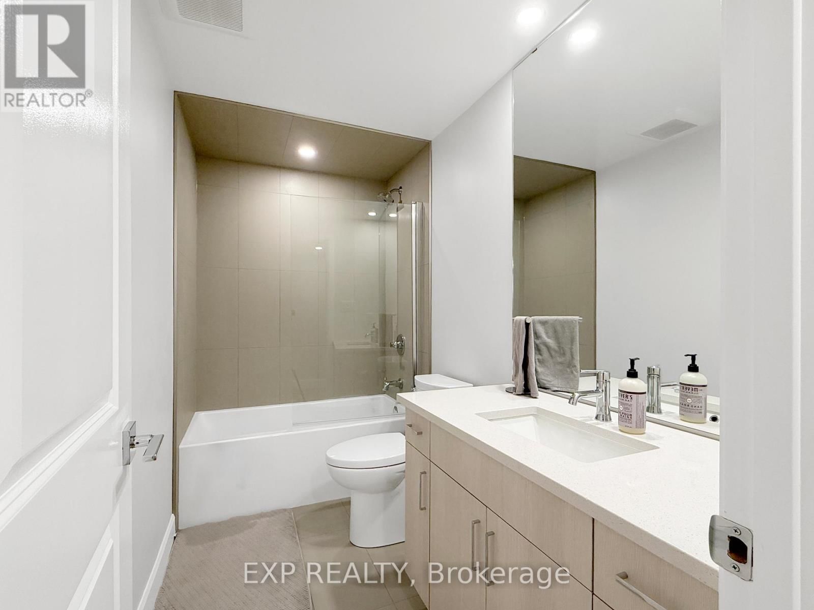 31 - 159 COLLINS WAY Image 21