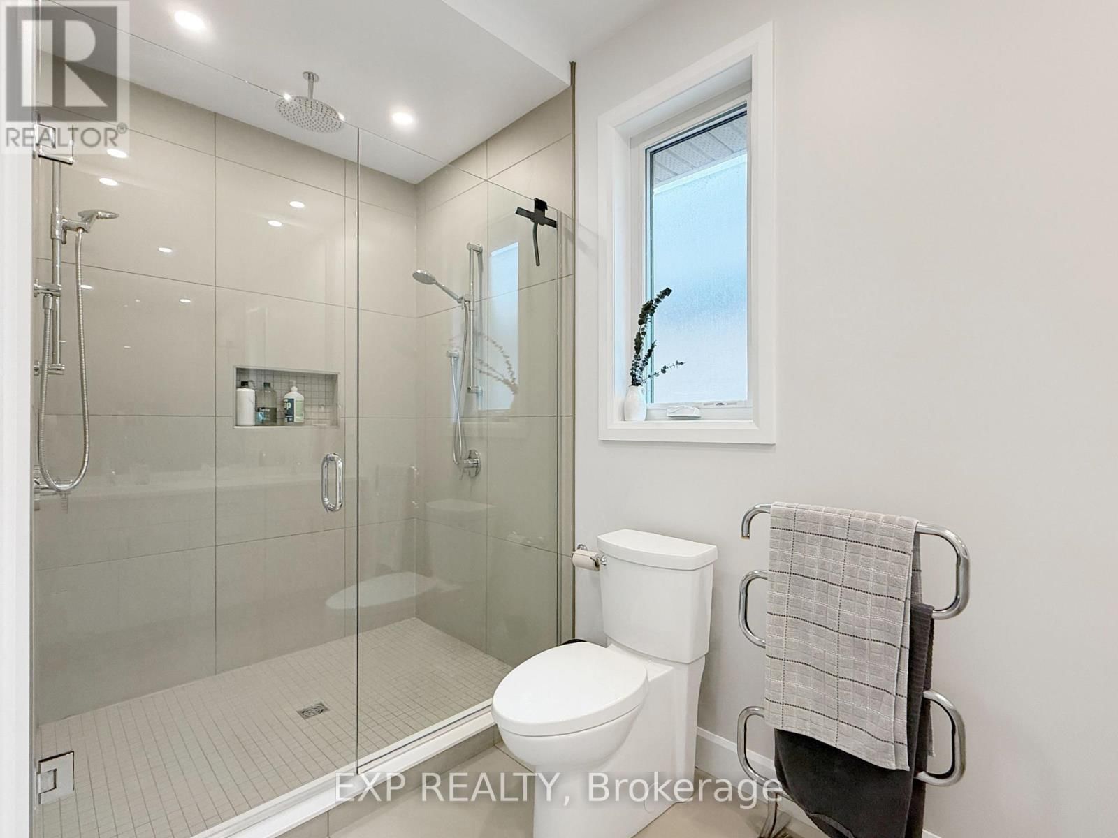 31 - 159 COLLINS WAY Image 26