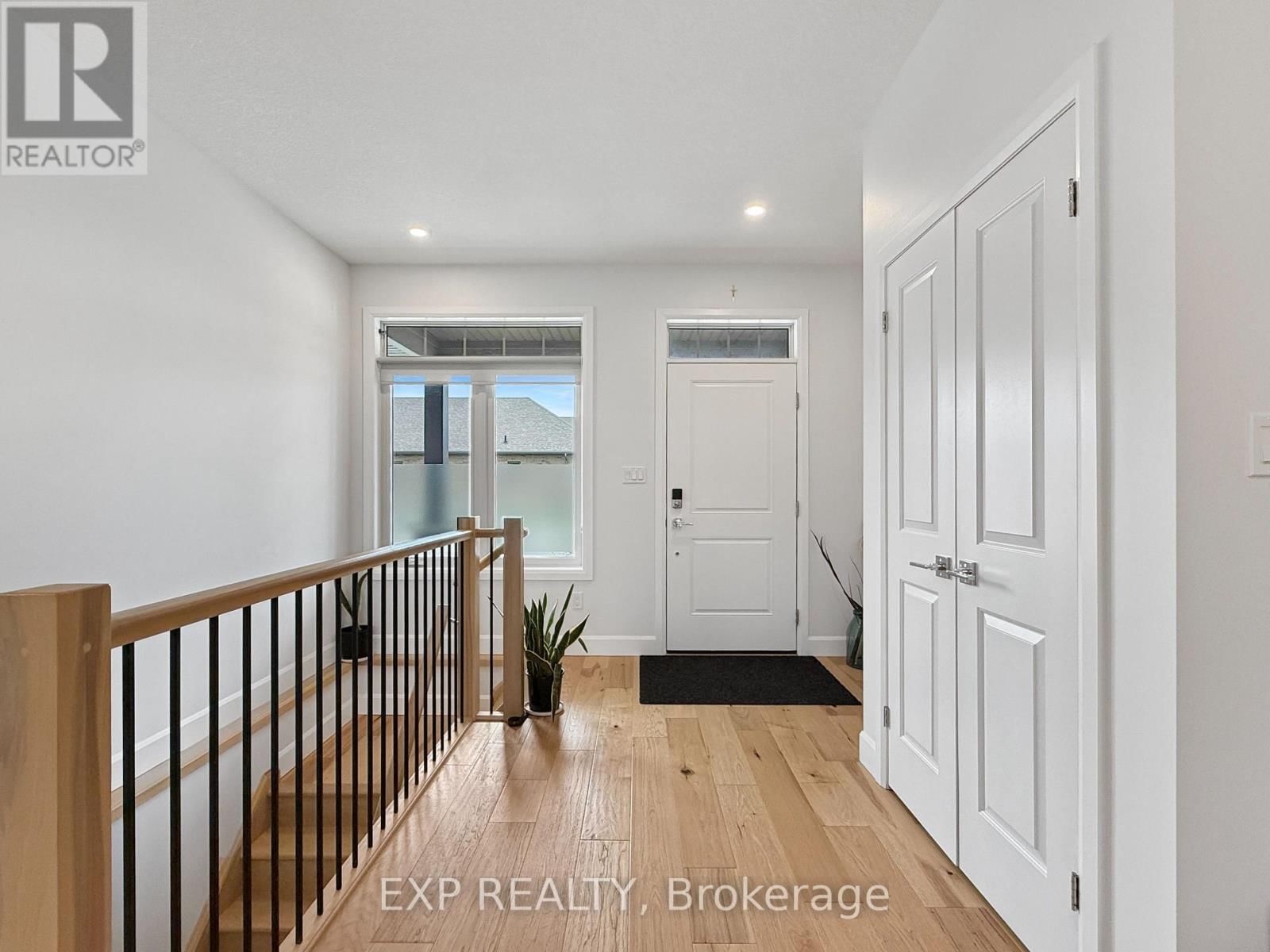 31 - 159 COLLINS WAY Image 4