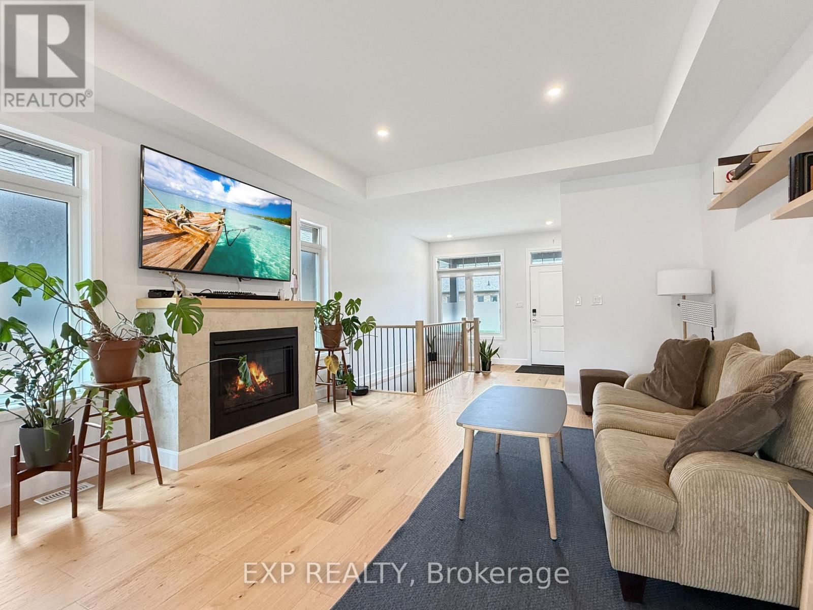 31 - 159 COLLINS WAY Image 5