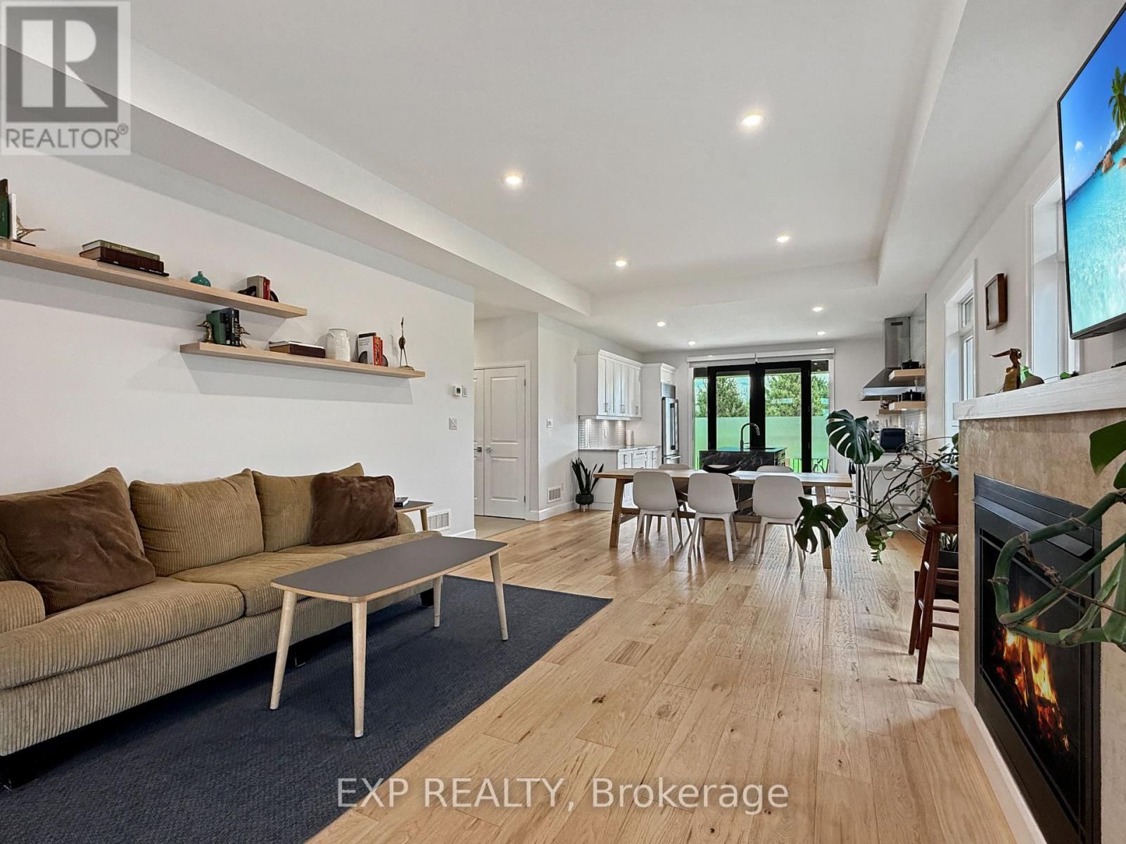 31 - 159 COLLINS WAY Image 7