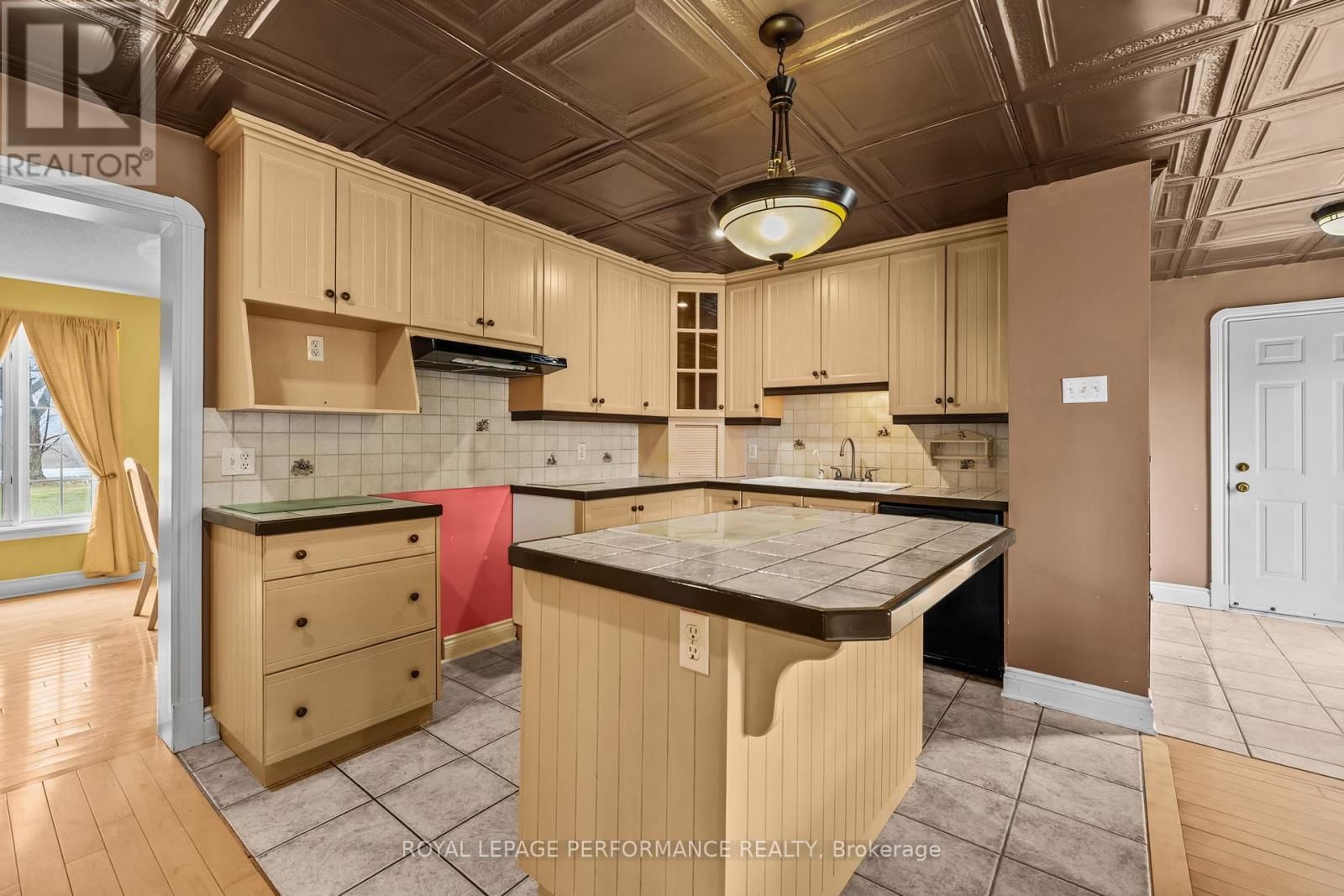 1007 ST PIERRE ROAD Image 28