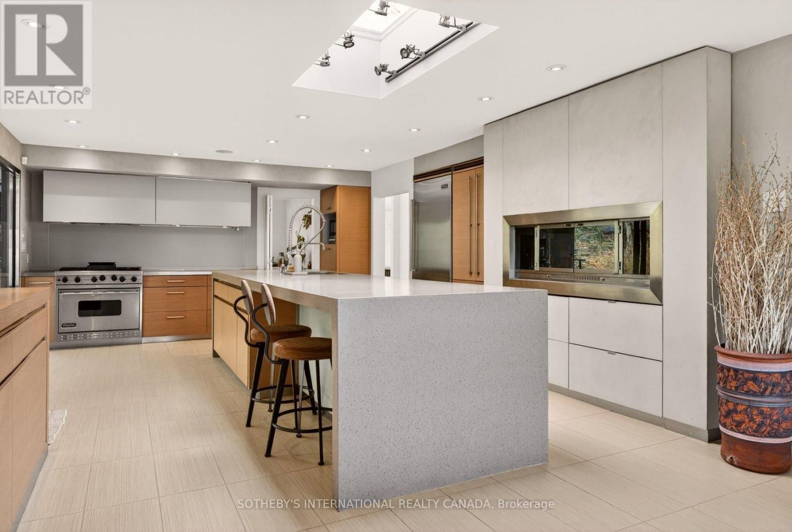 105 MARSDALE DRIVE Image 14