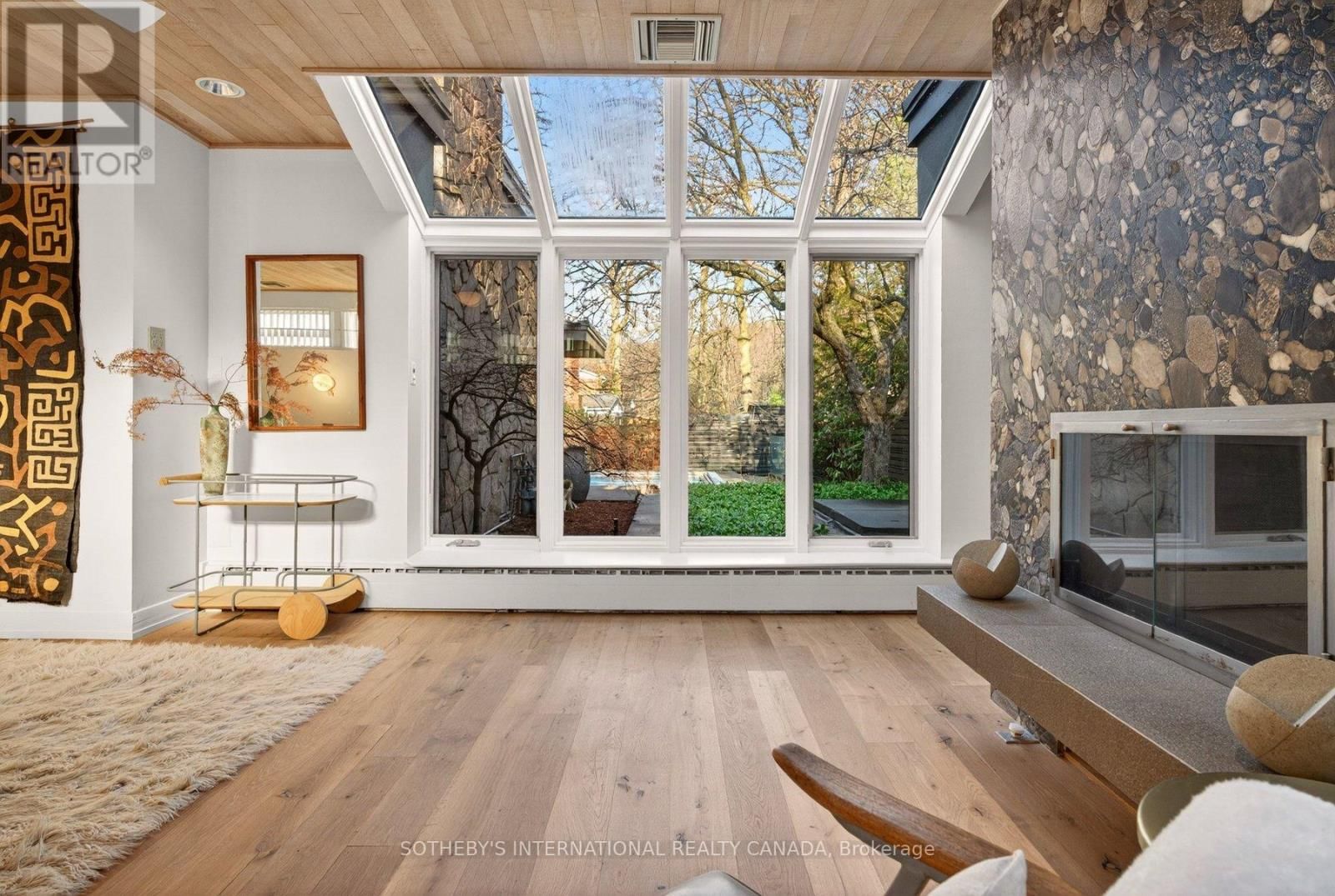 105 MARSDALE DRIVE Image 21