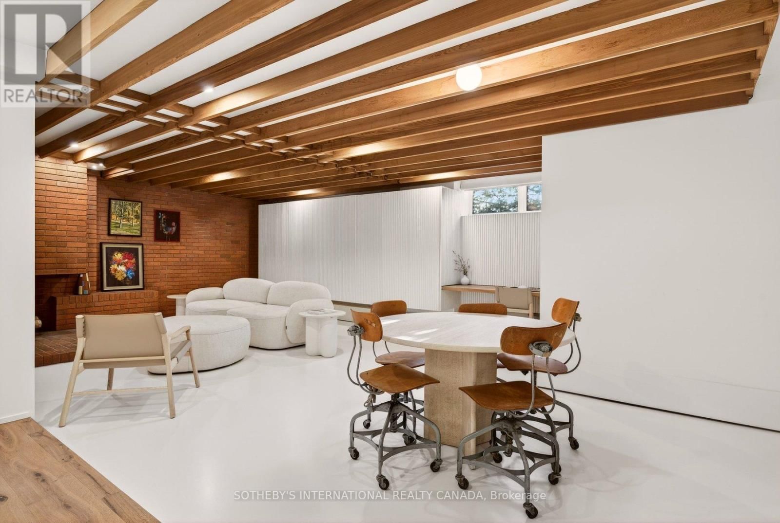 105 MARSDALE DRIVE Image 29