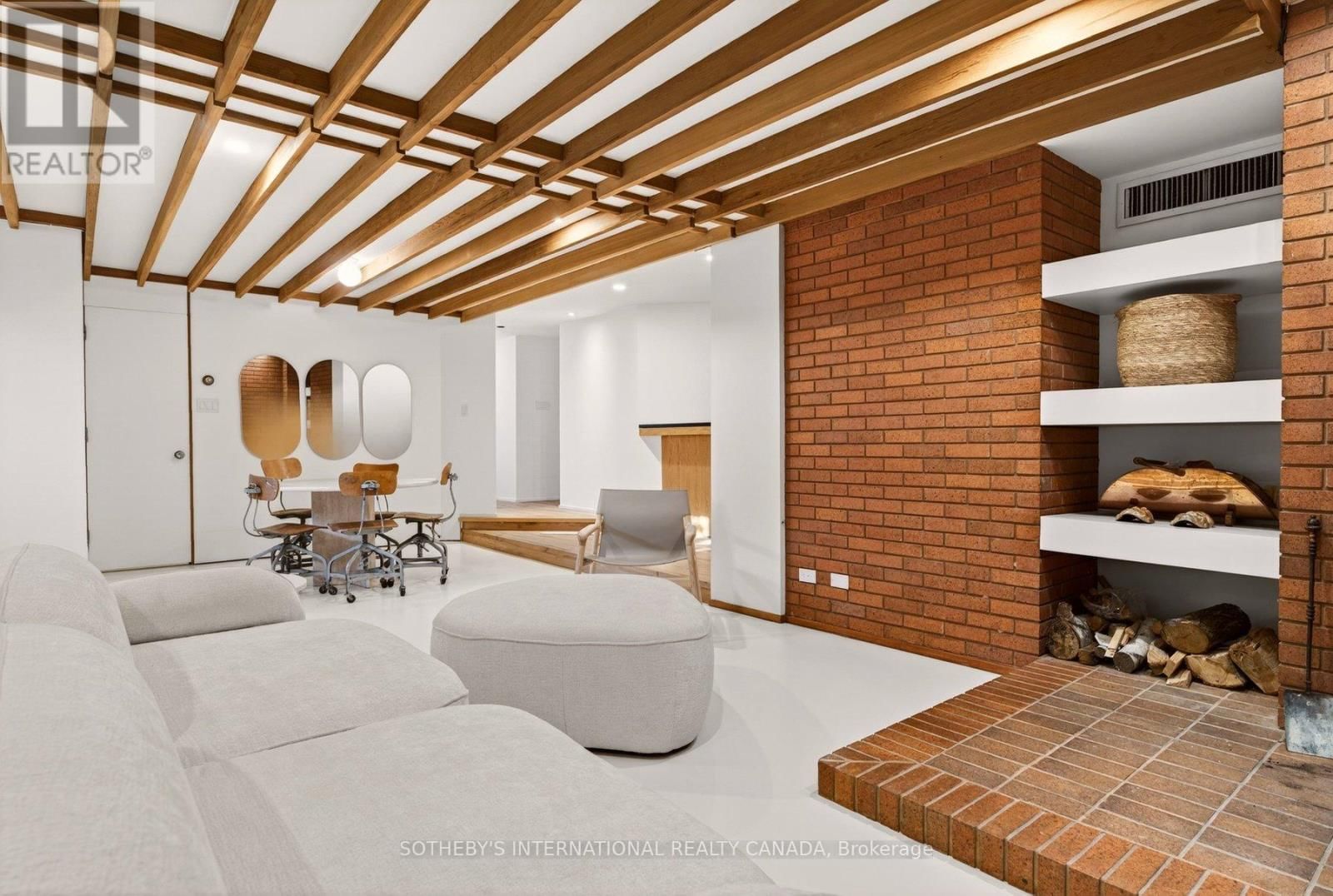 105 MARSDALE DRIVE Image 31